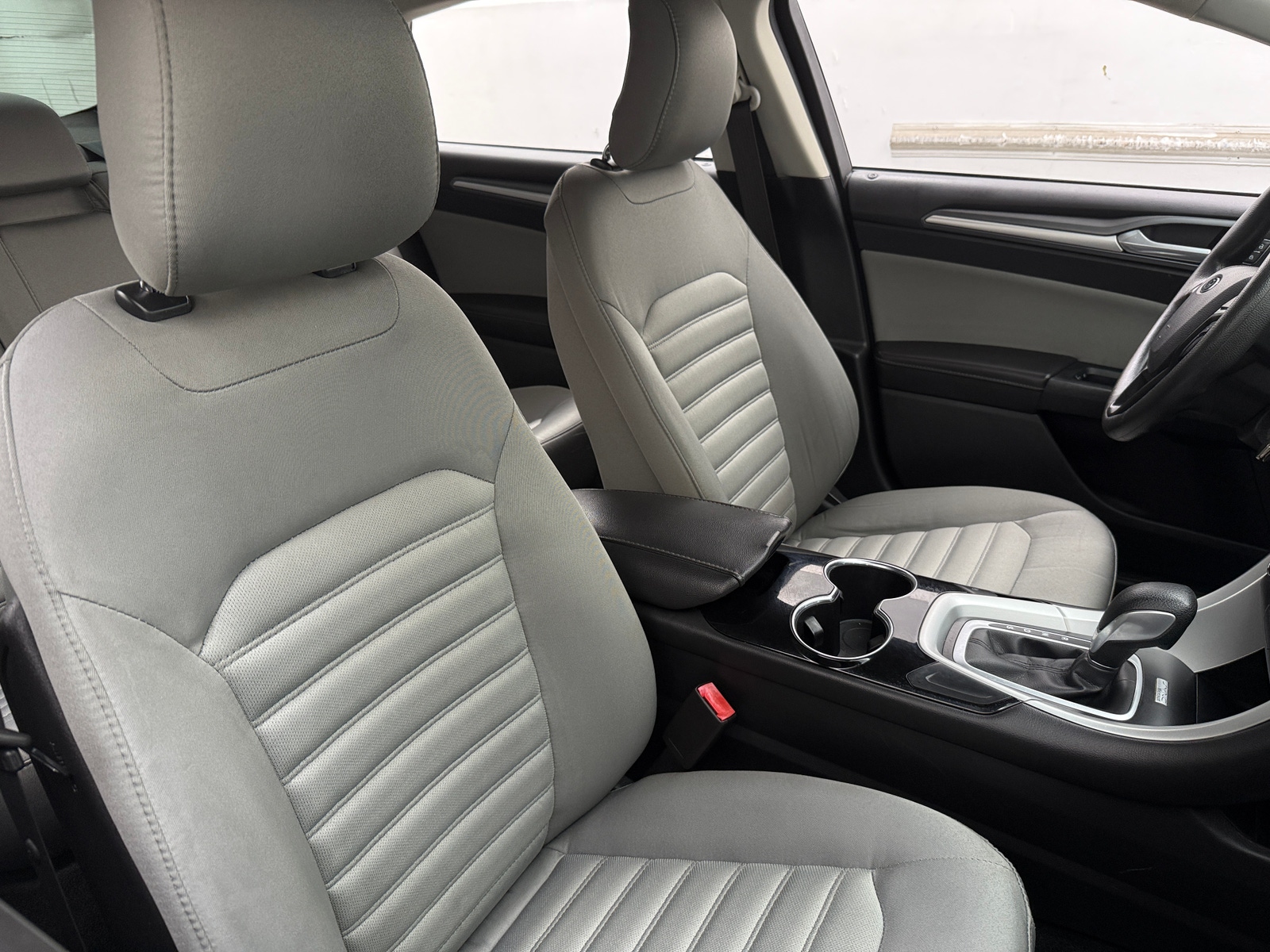 Thumbnail: 2015 Ford Fusion - 2