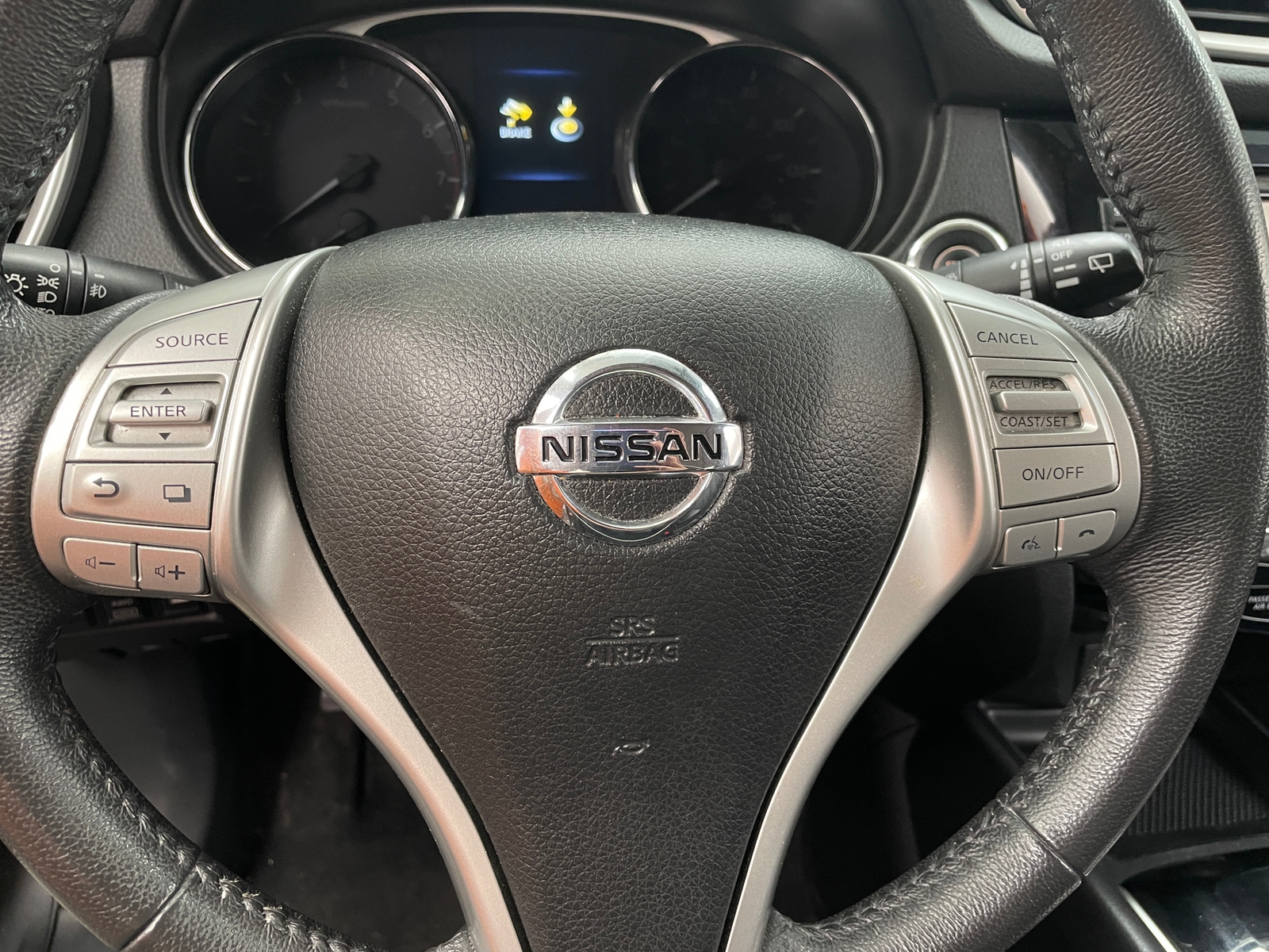 Thumbnail: 2015 Nissan Rogue - 4