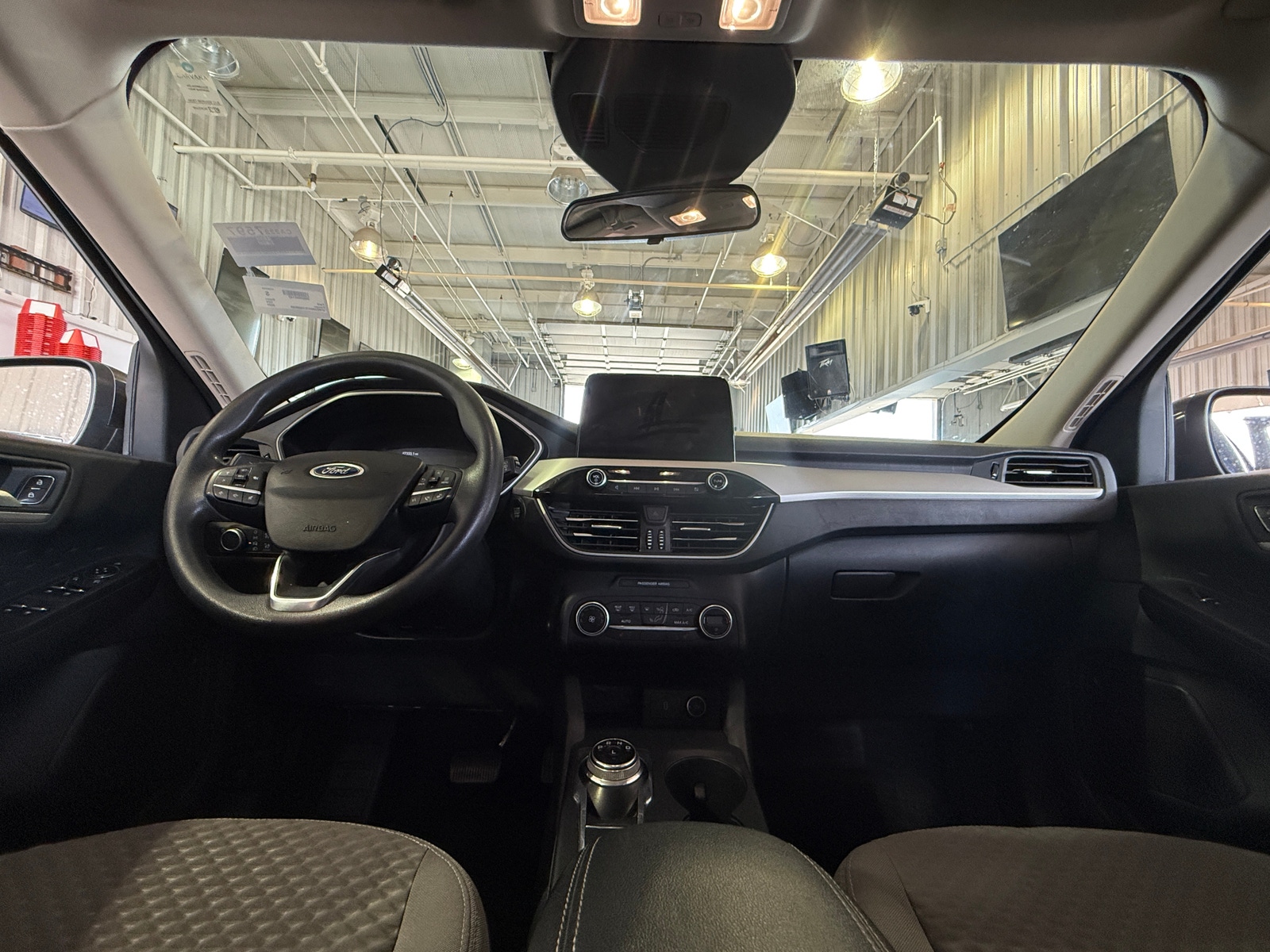 Thumbnail: 2020 Ford Escape - 3