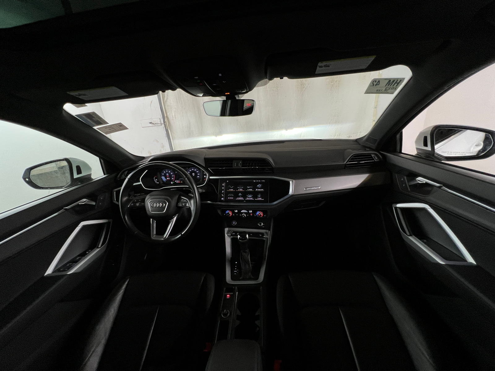 Thumbnail: 2023 Audi Q3 - 2