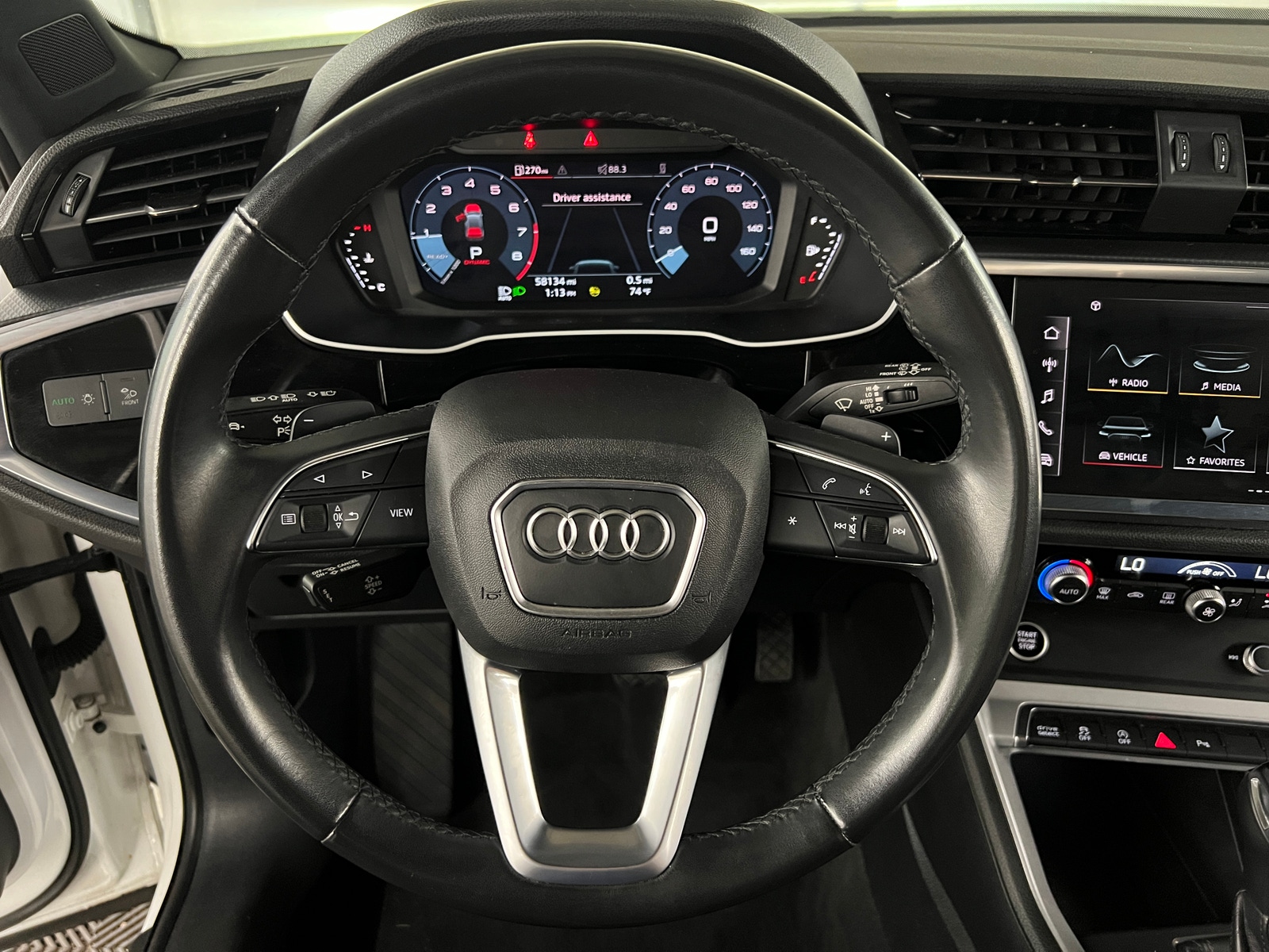 Thumbnail: 2023 Audi Q3 - 4