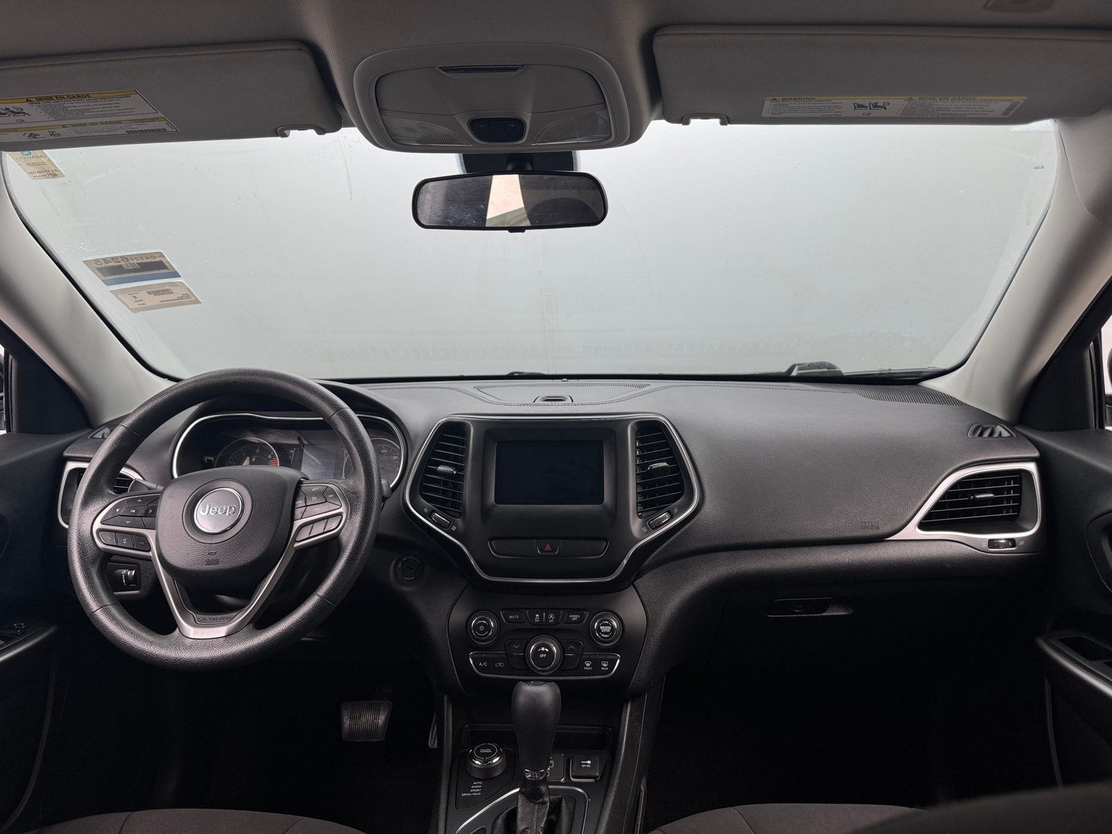 Thumbnail: 2019 Jeep Cherokee - 3