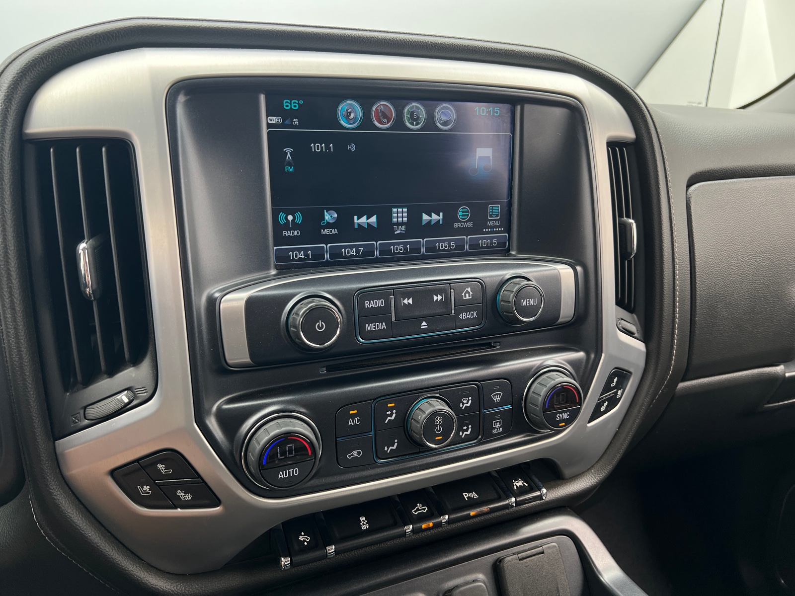Thumbnail: 2018 GMC Sierra 1500 - 3