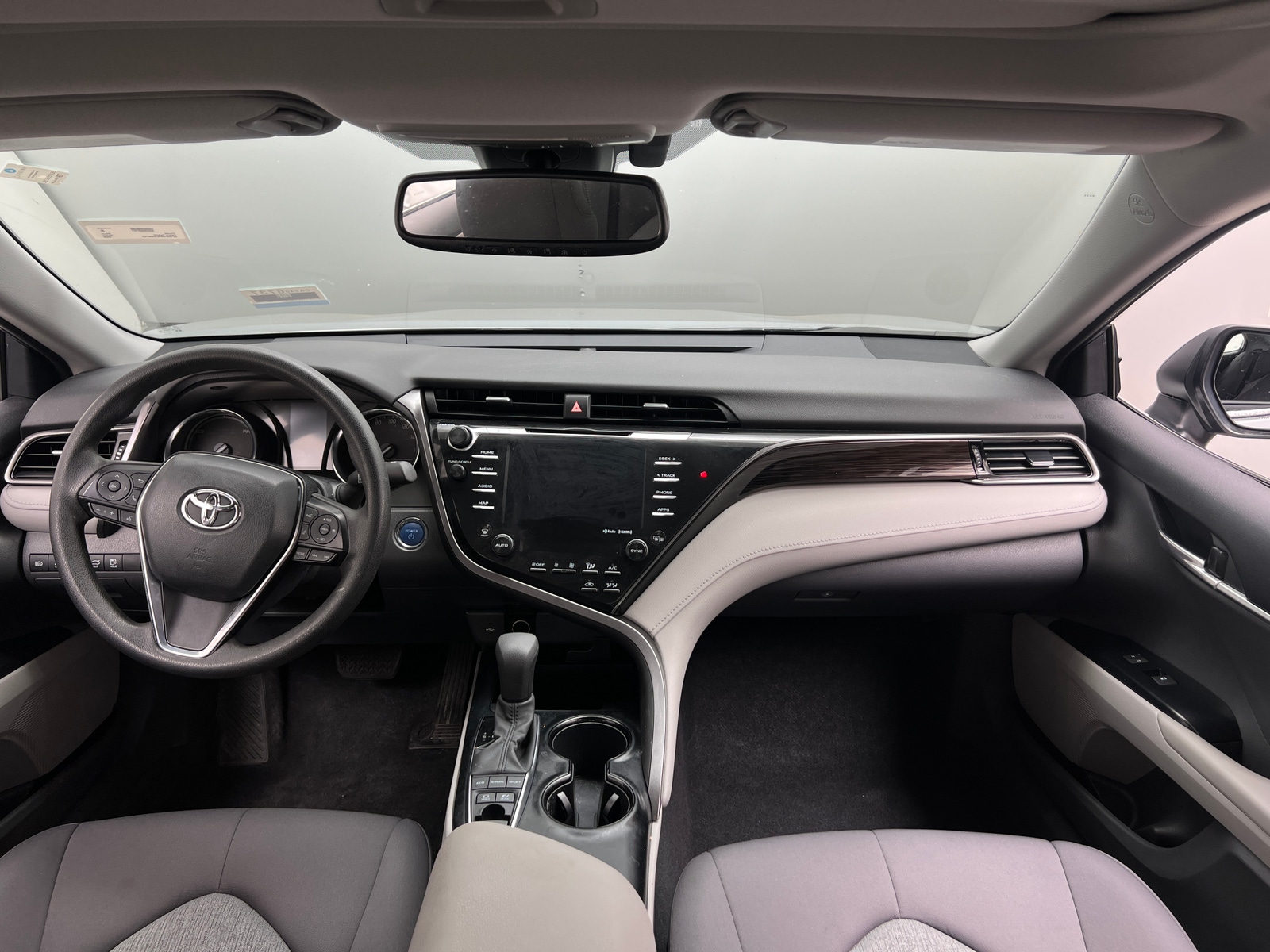 Thumbnail: 2020 Toyota Camry - 3