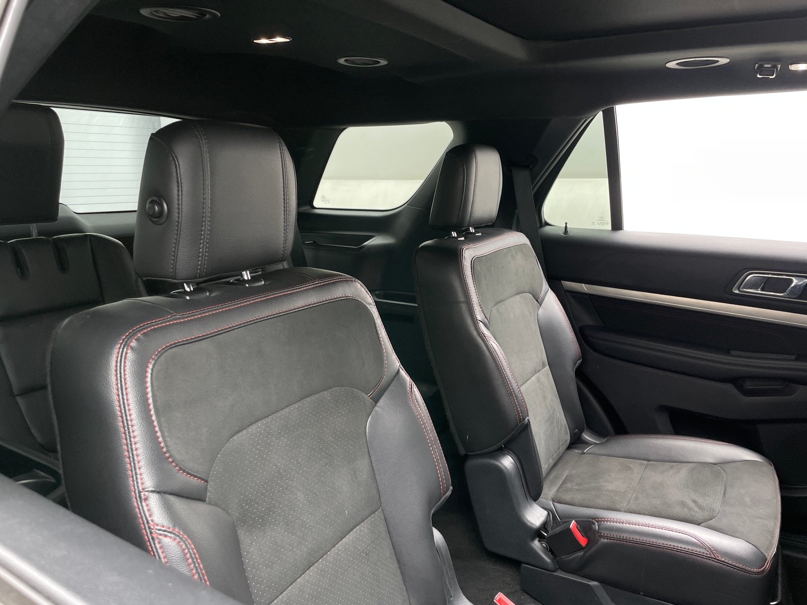 Thumbnail: 2018 Ford Explorer - 5