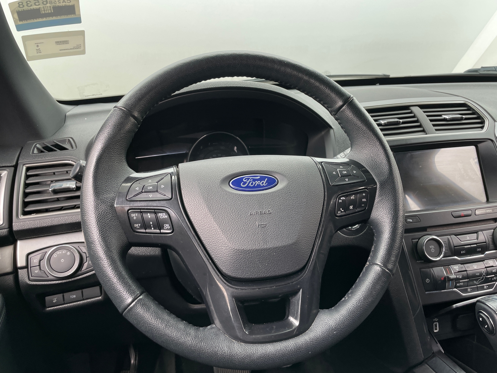 Thumbnail: 2018 Ford Explorer - 4