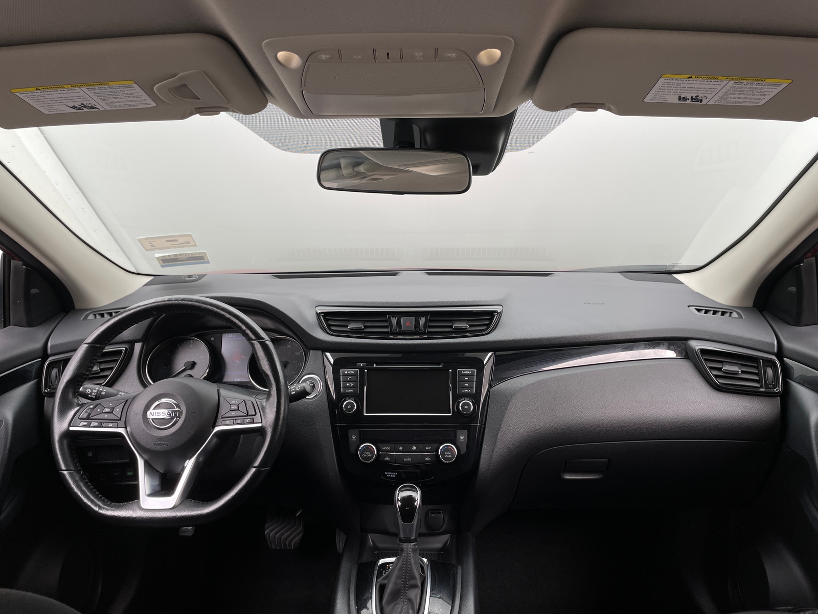 Thumbnail: 2021 Nissan Rogue Sport - 3