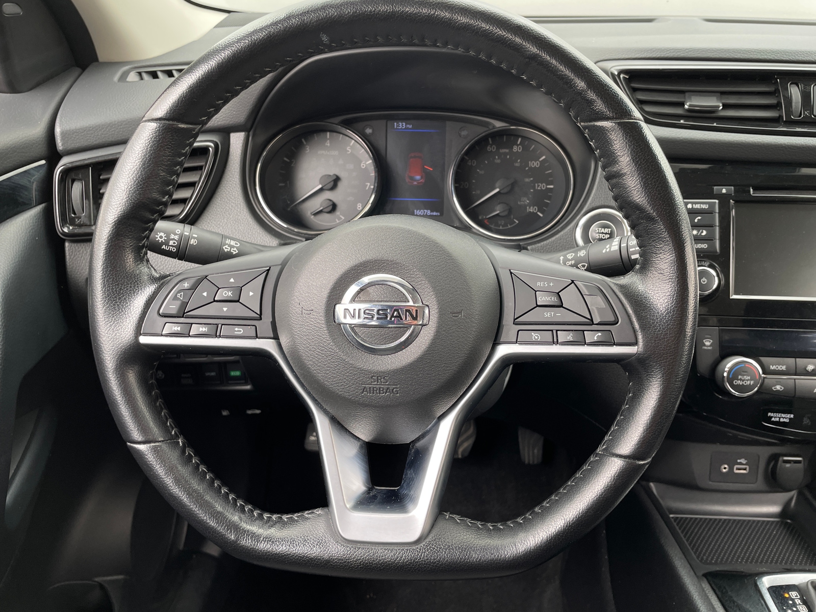 Thumbnail: 2021 Nissan Rogue Sport - 5