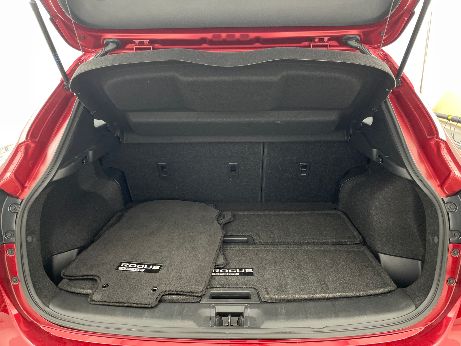 Thumbnail: 2021 Nissan Rogue Sport - 7