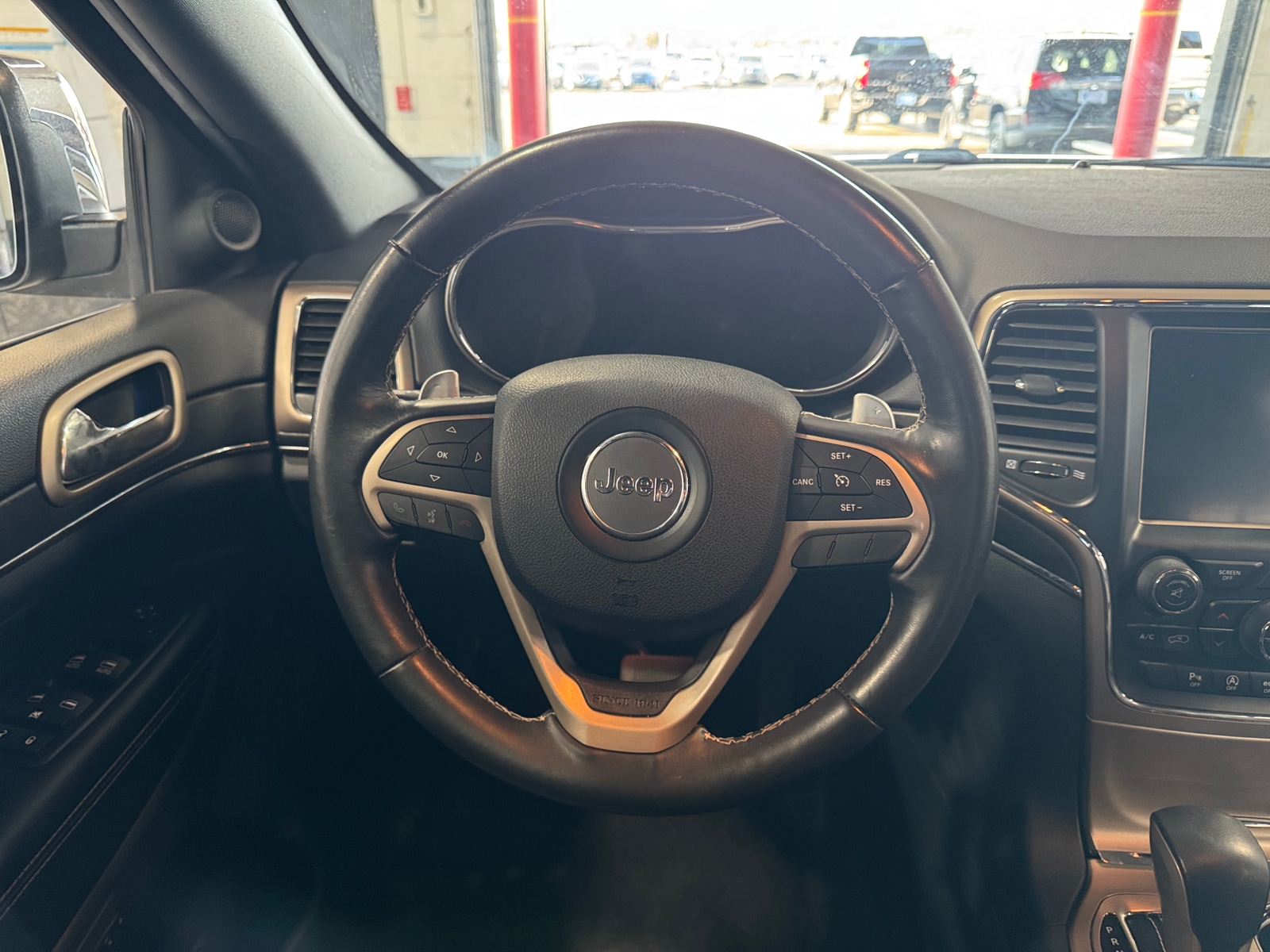 Thumbnail: 2016 Jeep Grand Cherokee - 4