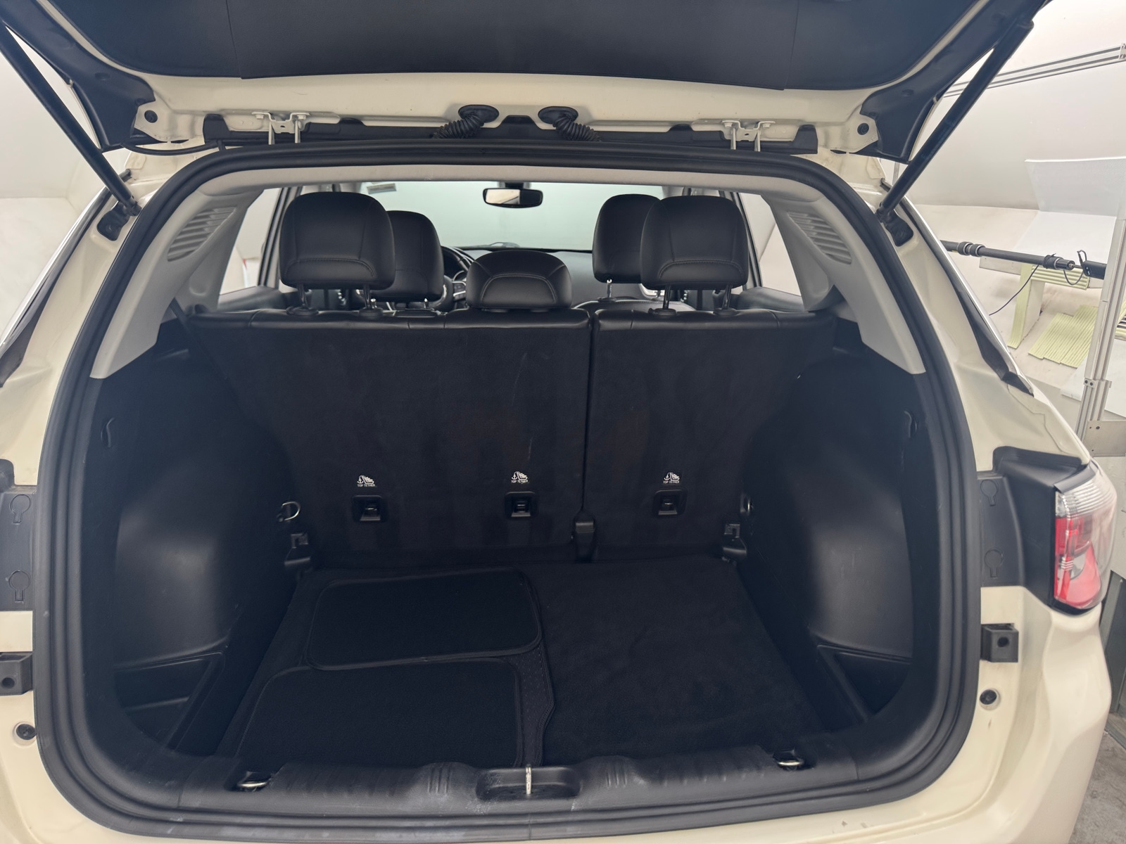 Thumbnail: 2018 Jeep Compass - 7