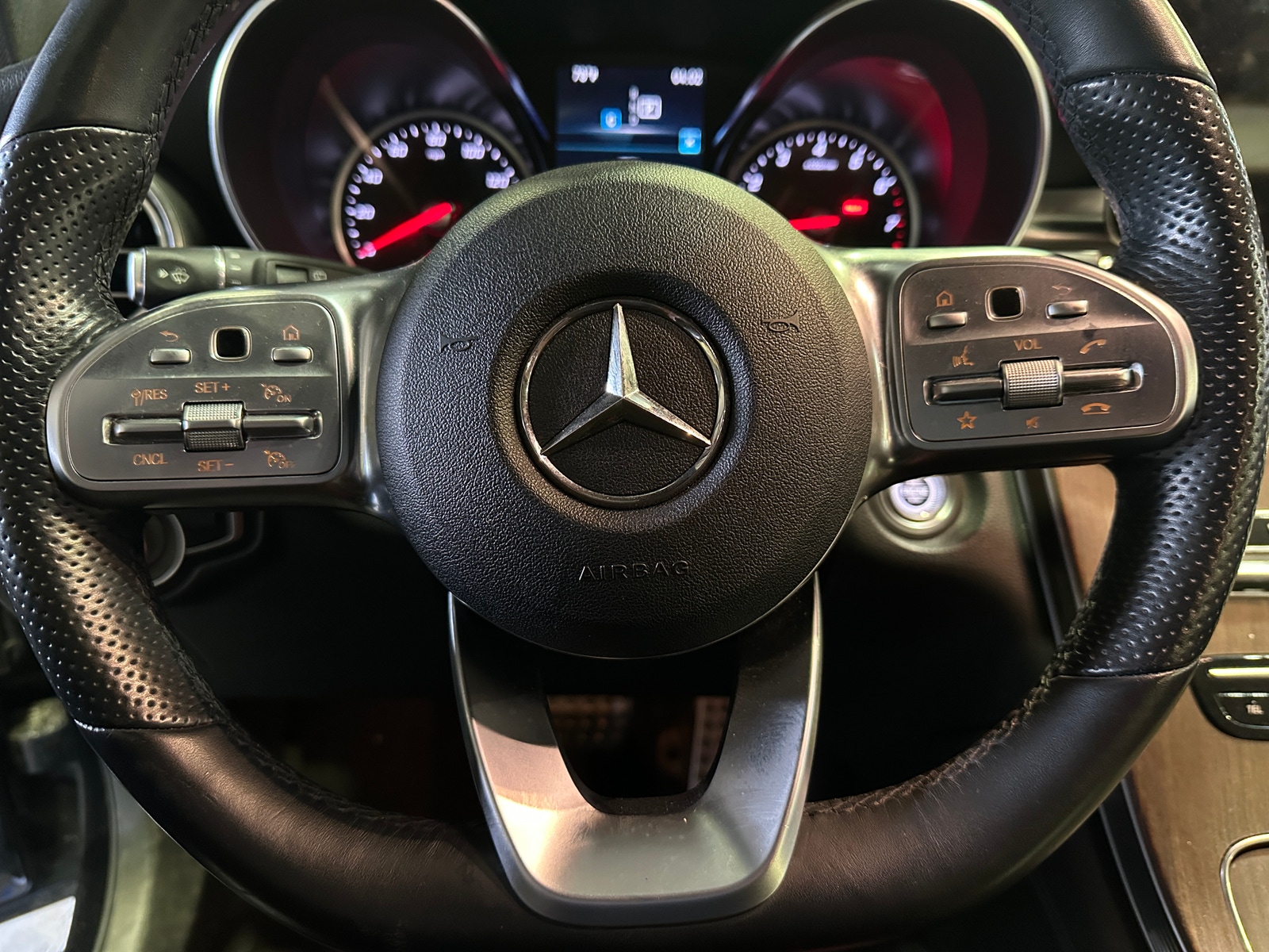 Thumbnail: 2020 Mercedes-Benz GLC - 4
