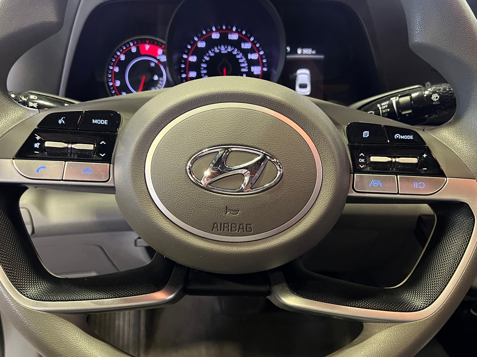 Thumbnail: 2023 Hyundai Elantra - 5
