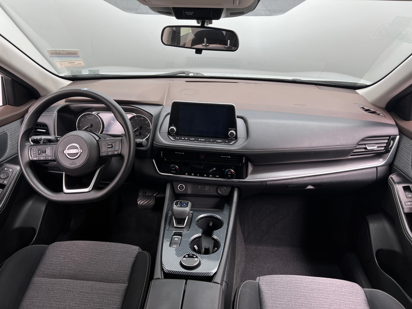 Thumbnail: 2022 Nissan Rogue - 3