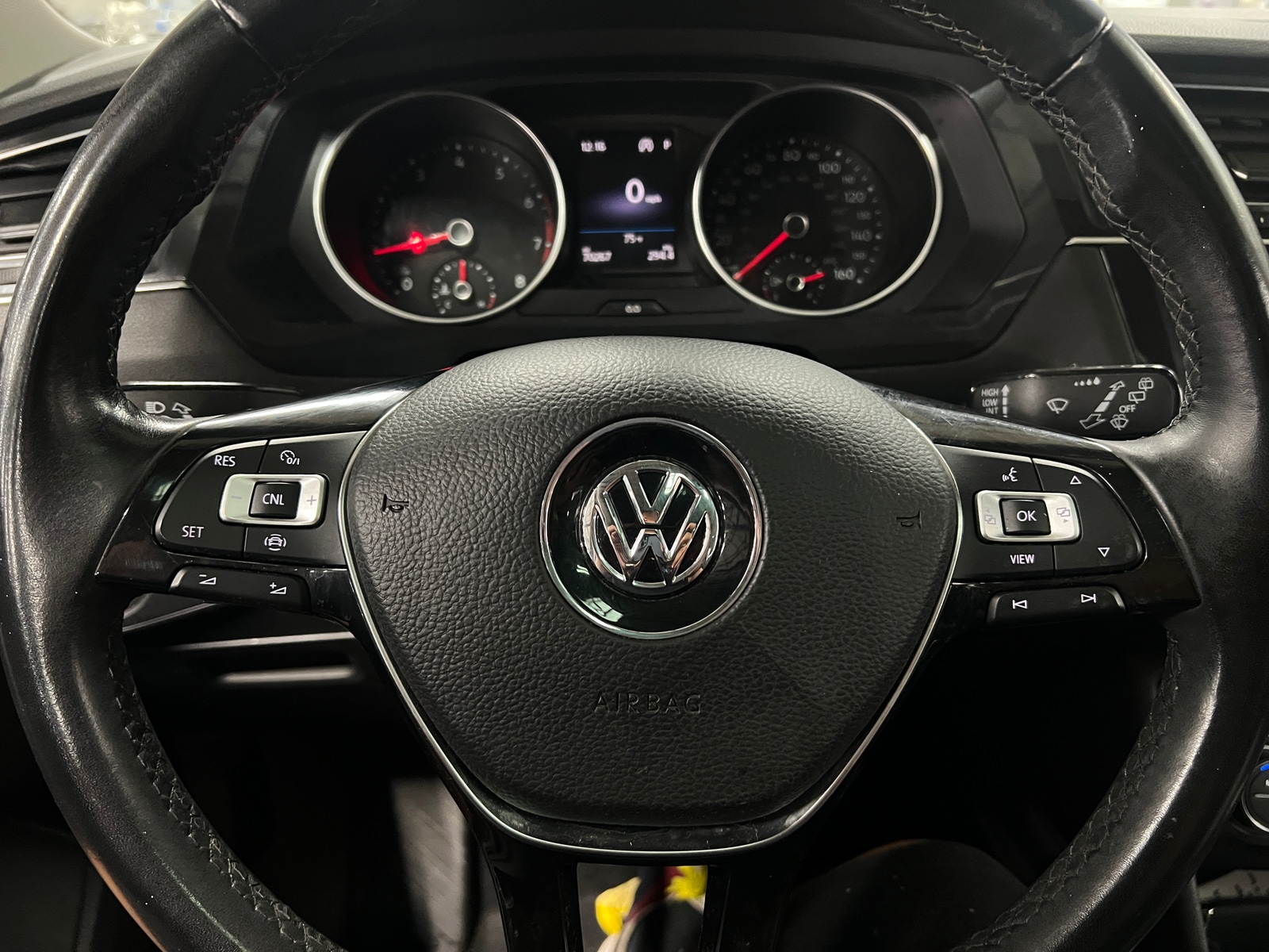 Thumbnail: 2019 Volkswagen Tiguan - 4