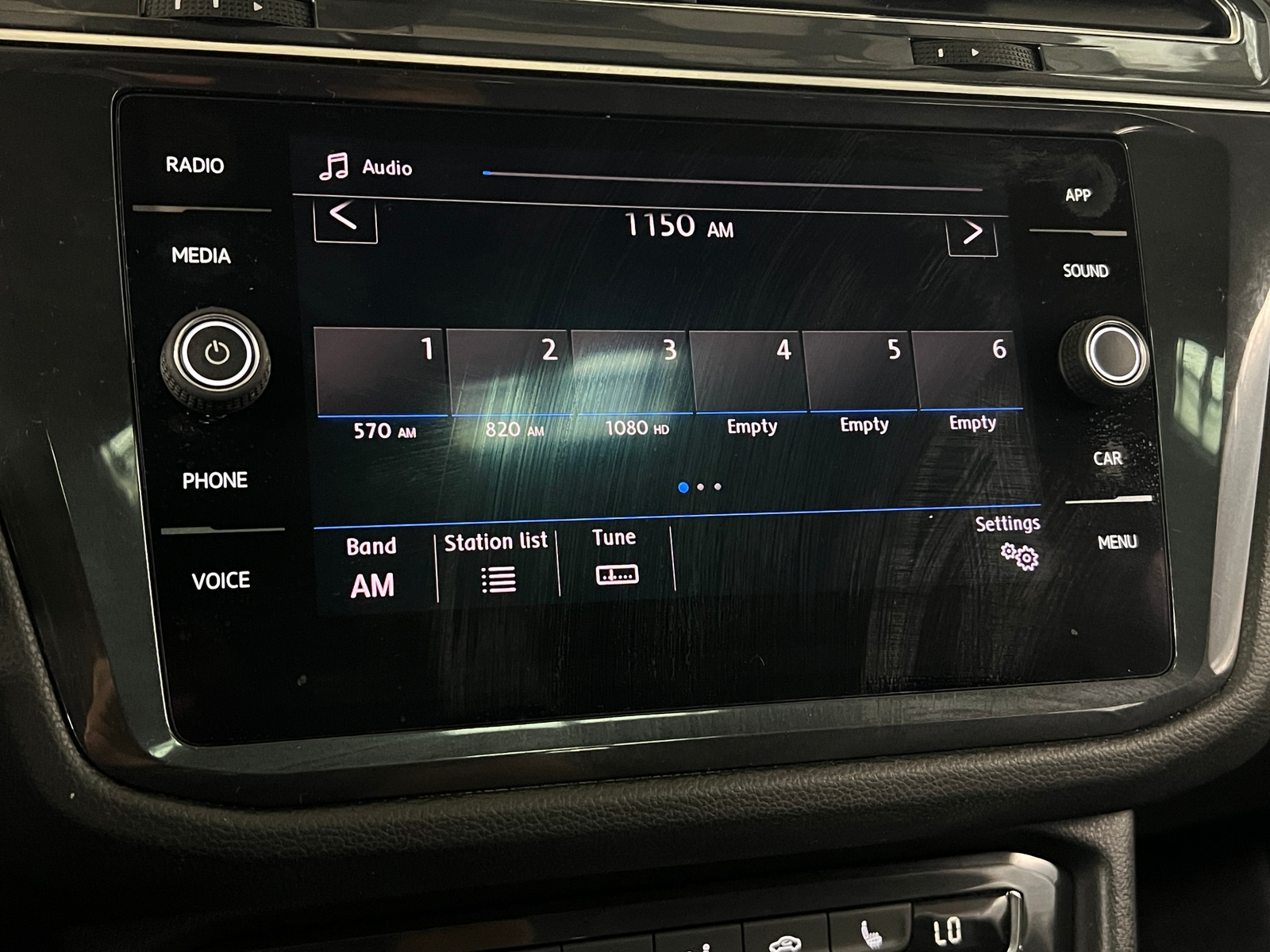 Thumbnail: 2019 Volkswagen Tiguan - 3
