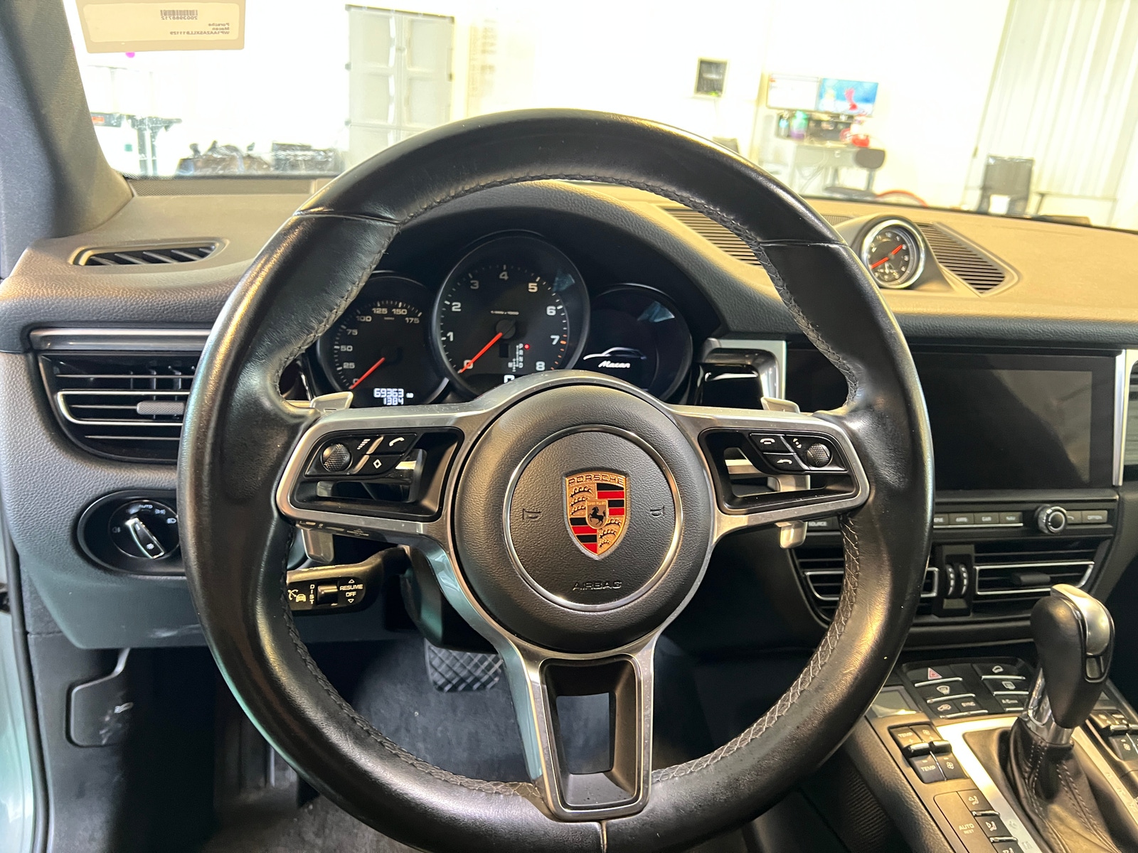 Thumbnail: 2020 Porsche Macan - 4