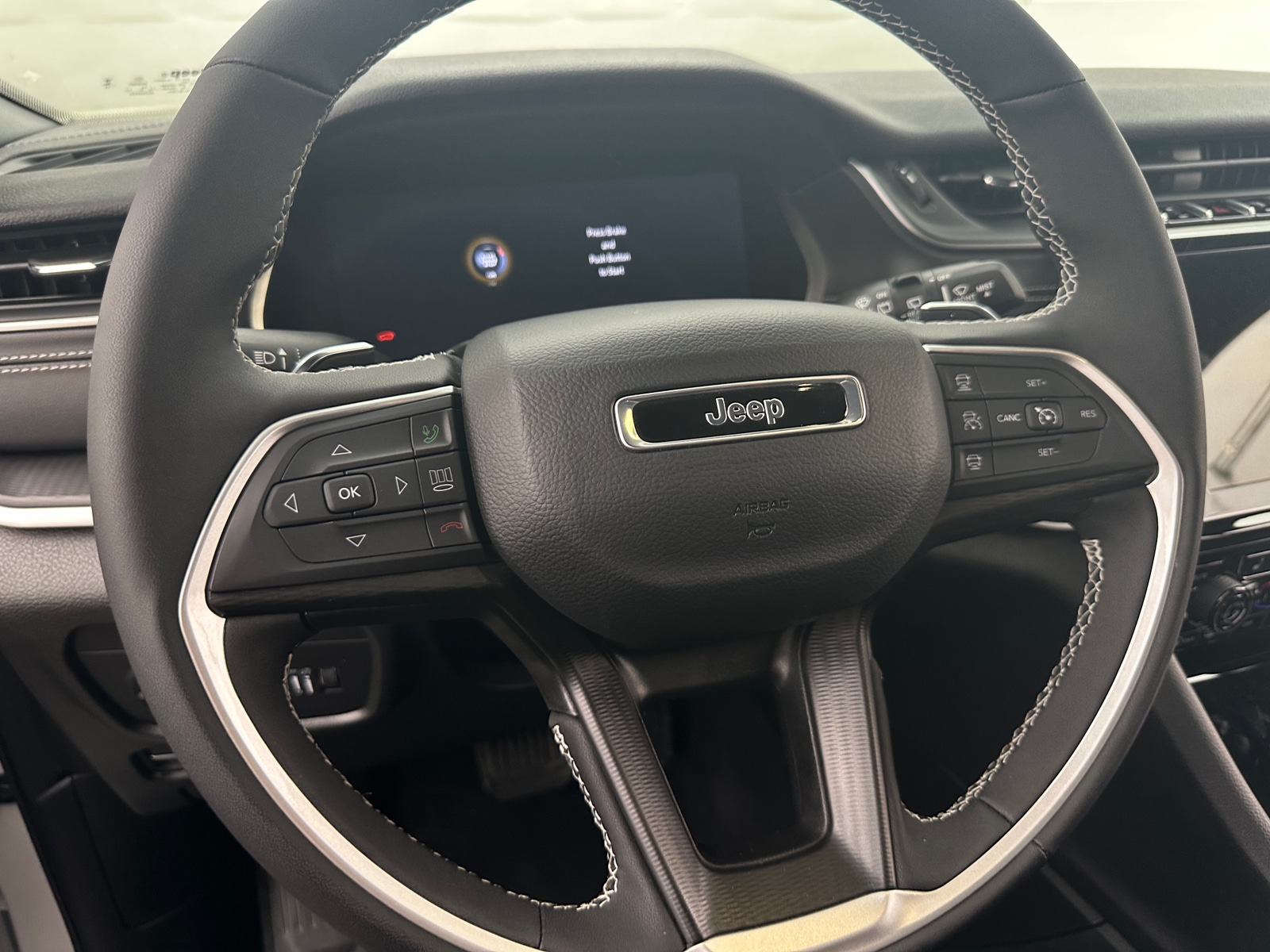 Thumbnail: 2024 Jeep Grand Cherokee - 4
