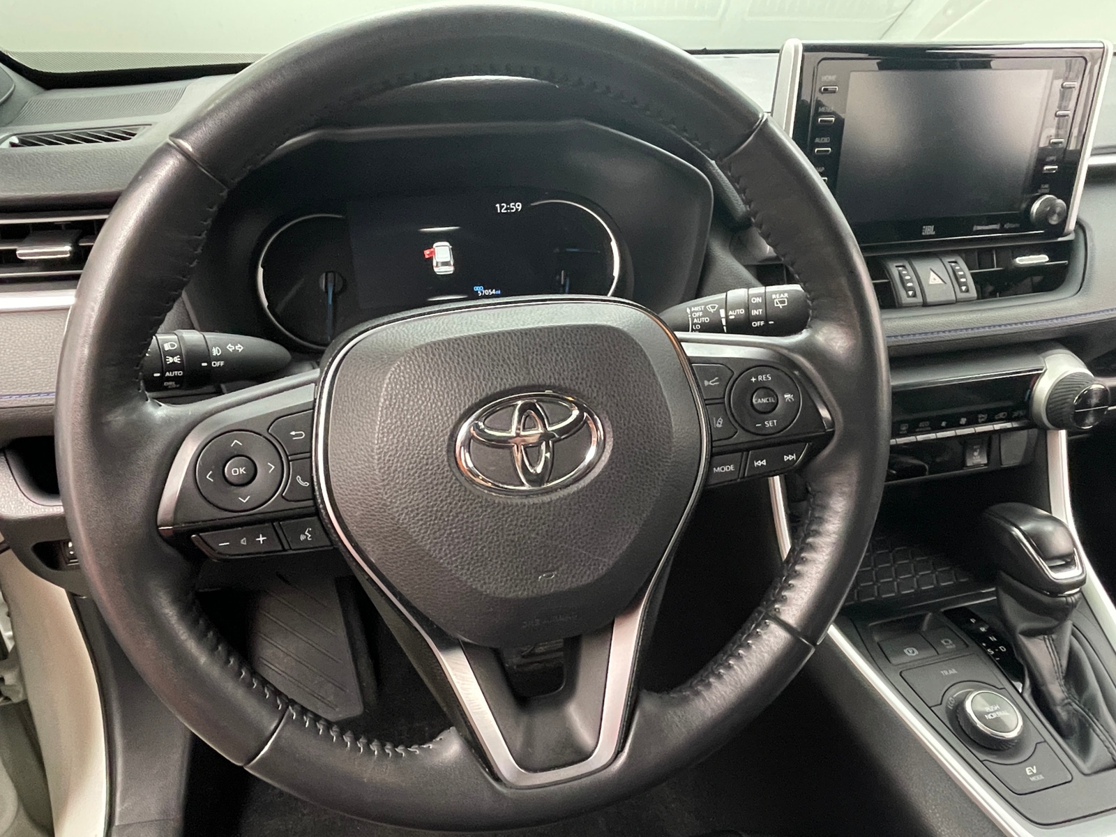 Thumbnail: 2019 Toyota RAV4 - 4