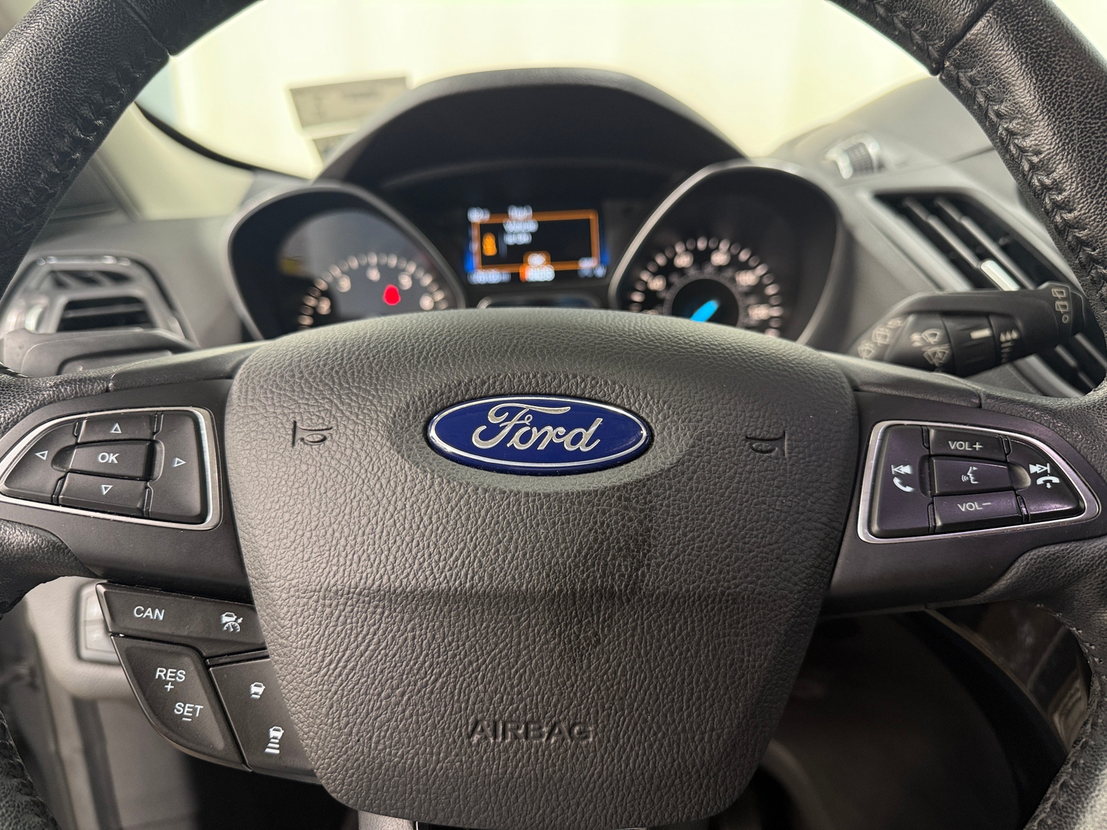 Thumbnail: 2019 Ford Escape - 4