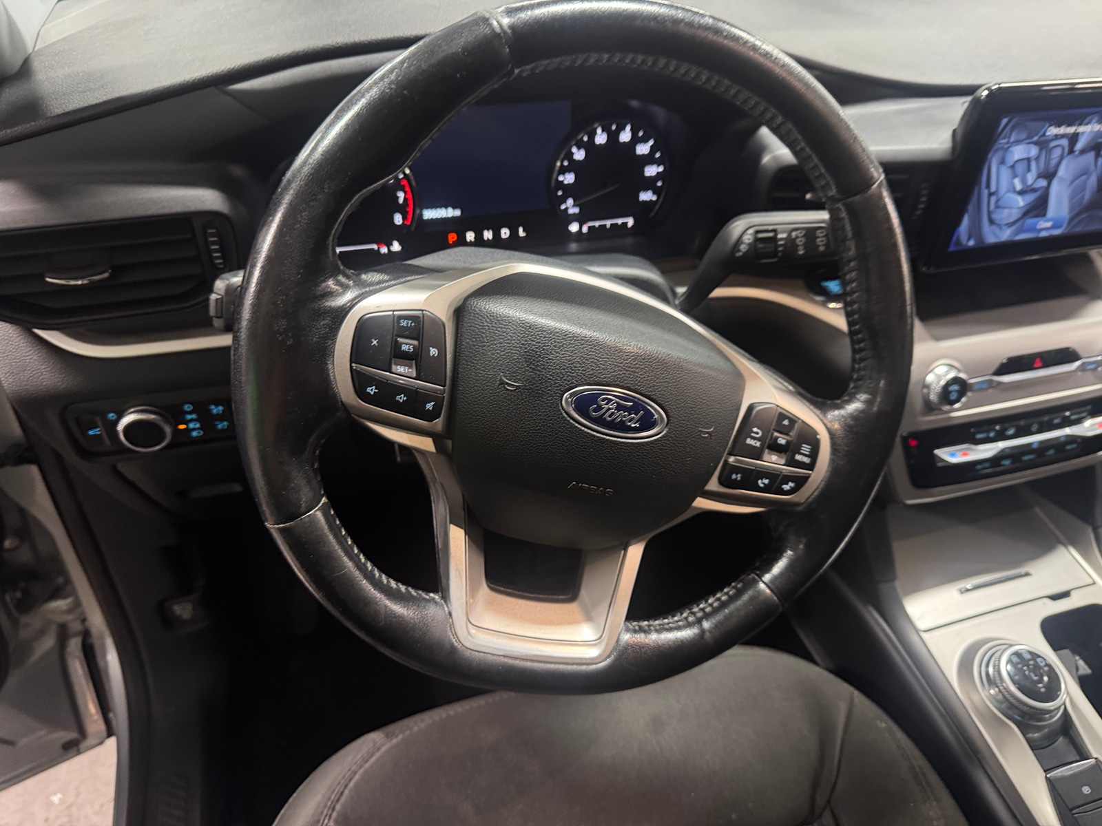 Thumbnail: 2022 Ford Explorer - 5