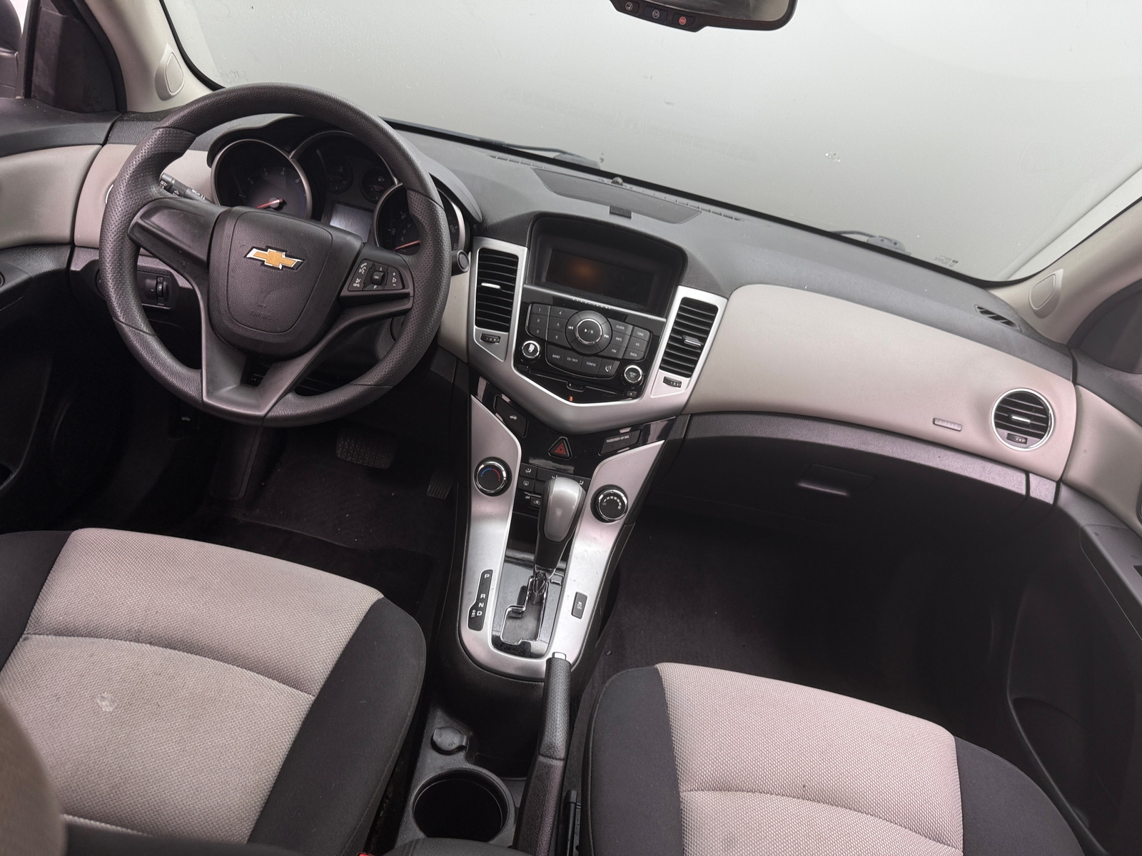 Thumbnail: 2016 Chevrolet Cruze - 3