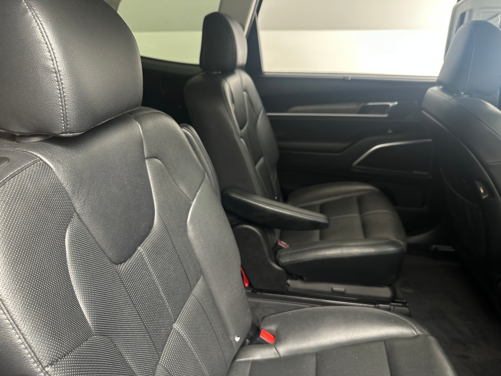 Thumbnail: 2020 Kia Telluride - 5
