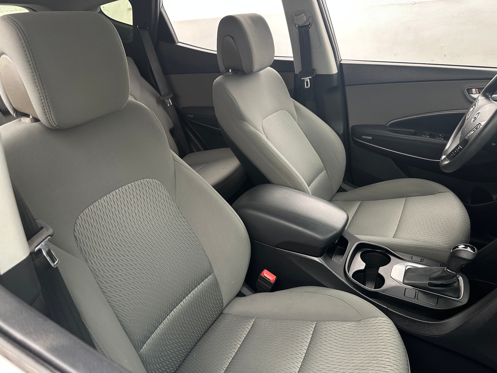 Thumbnail: 2017 Hyundai Santa Fe - 2