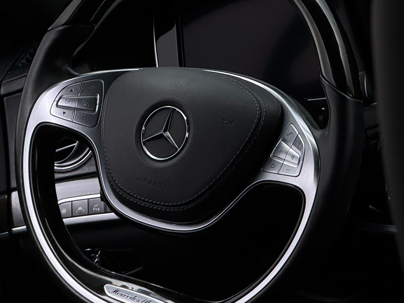 Thumbnail: 2014 Mercedes-Benz S-Class - 4