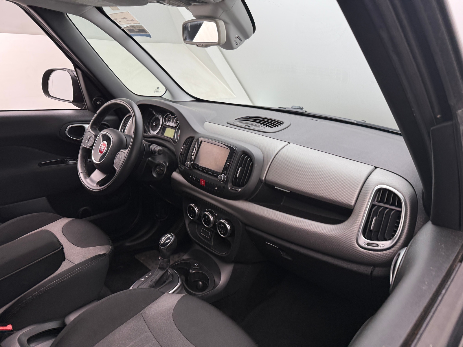 Thumbnail: 2016 Fiat 500L - 3