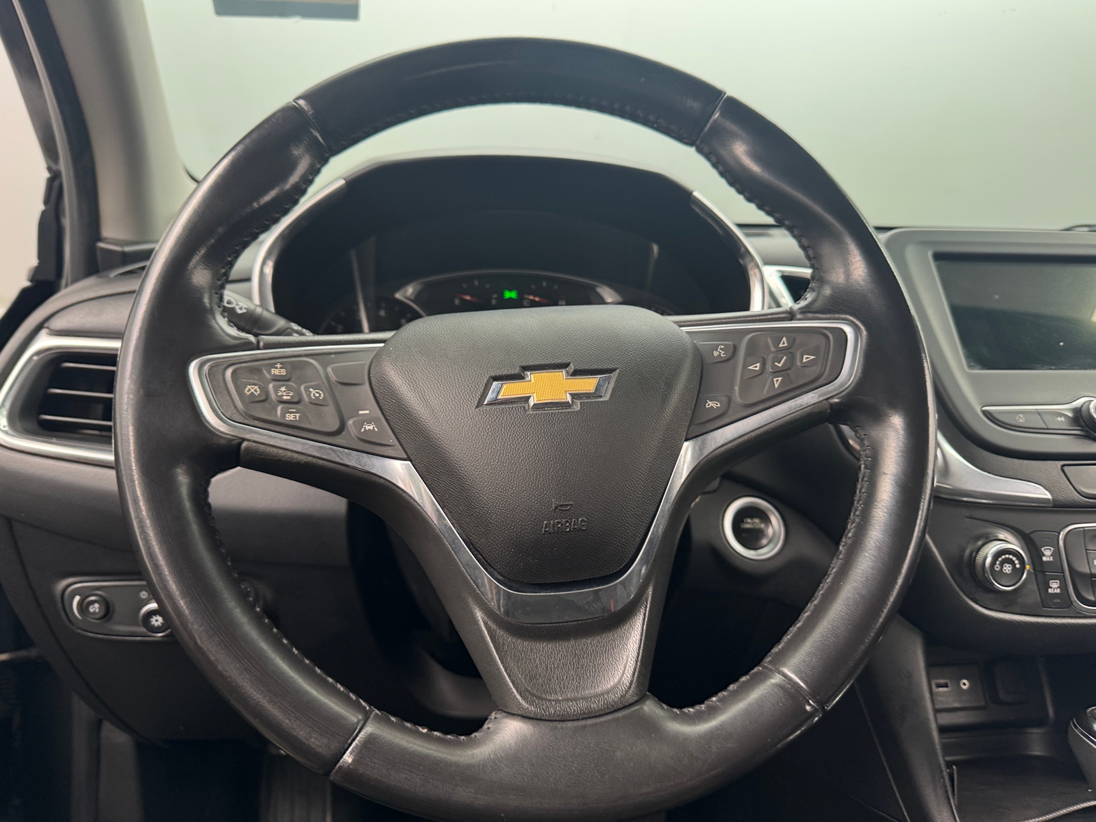 Thumbnail: 2019 Chevrolet Equinox - 5