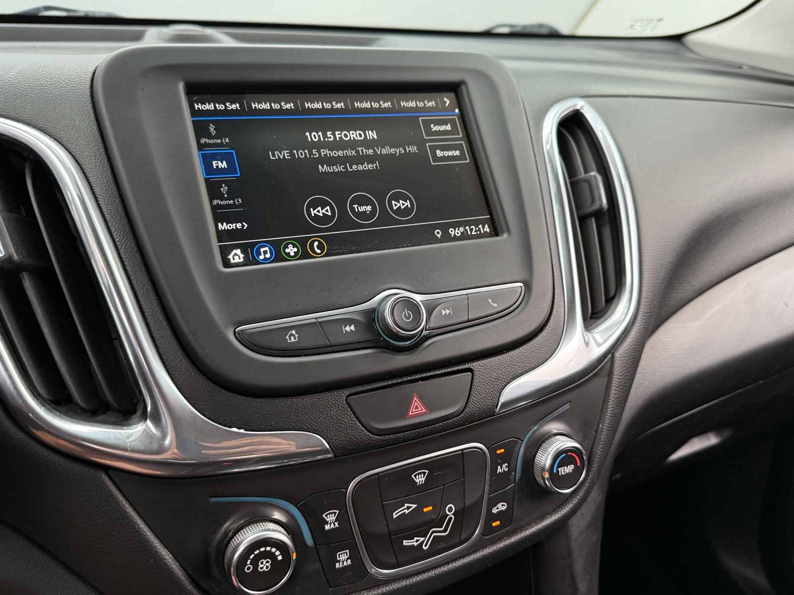 Thumbnail: 2019 Chevrolet Equinox - 4