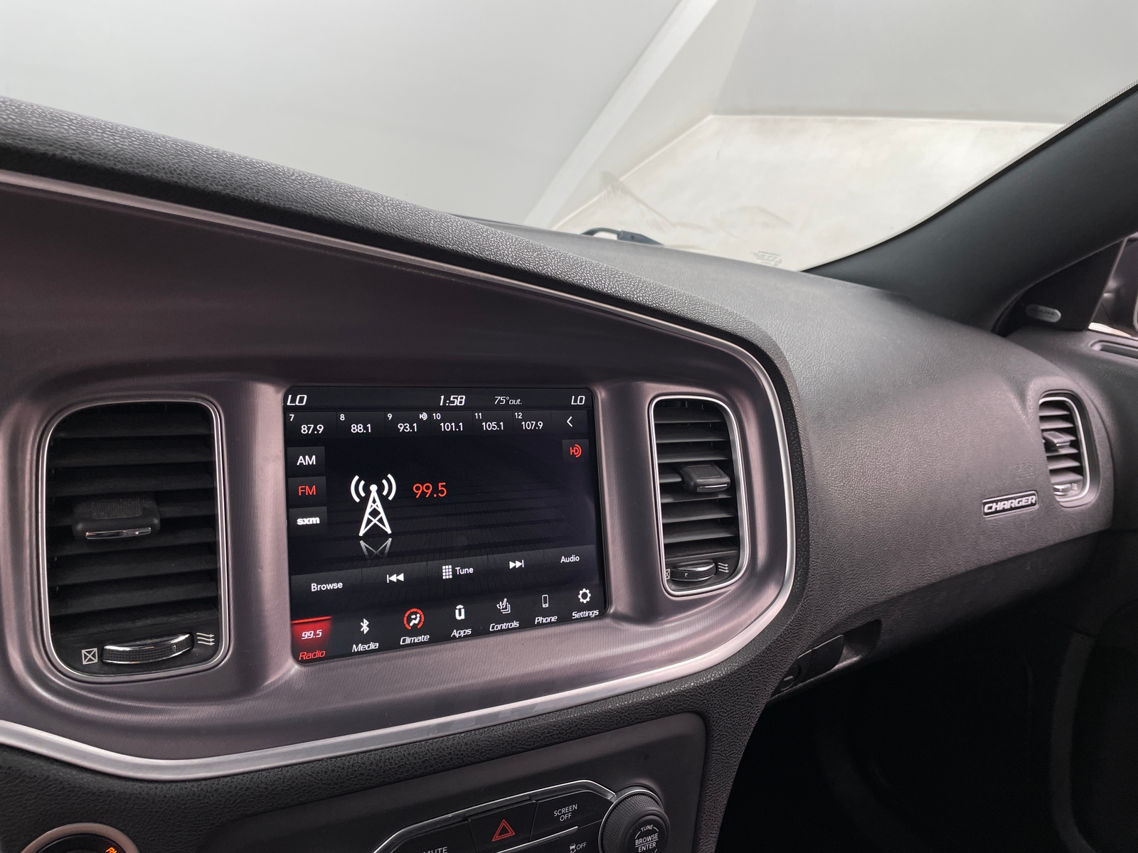 Thumbnail: 2019 Dodge Charger - 4