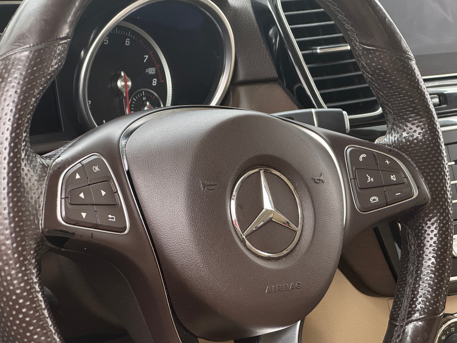 Thumbnail: 2019 Mercedes-Benz GLE - 4