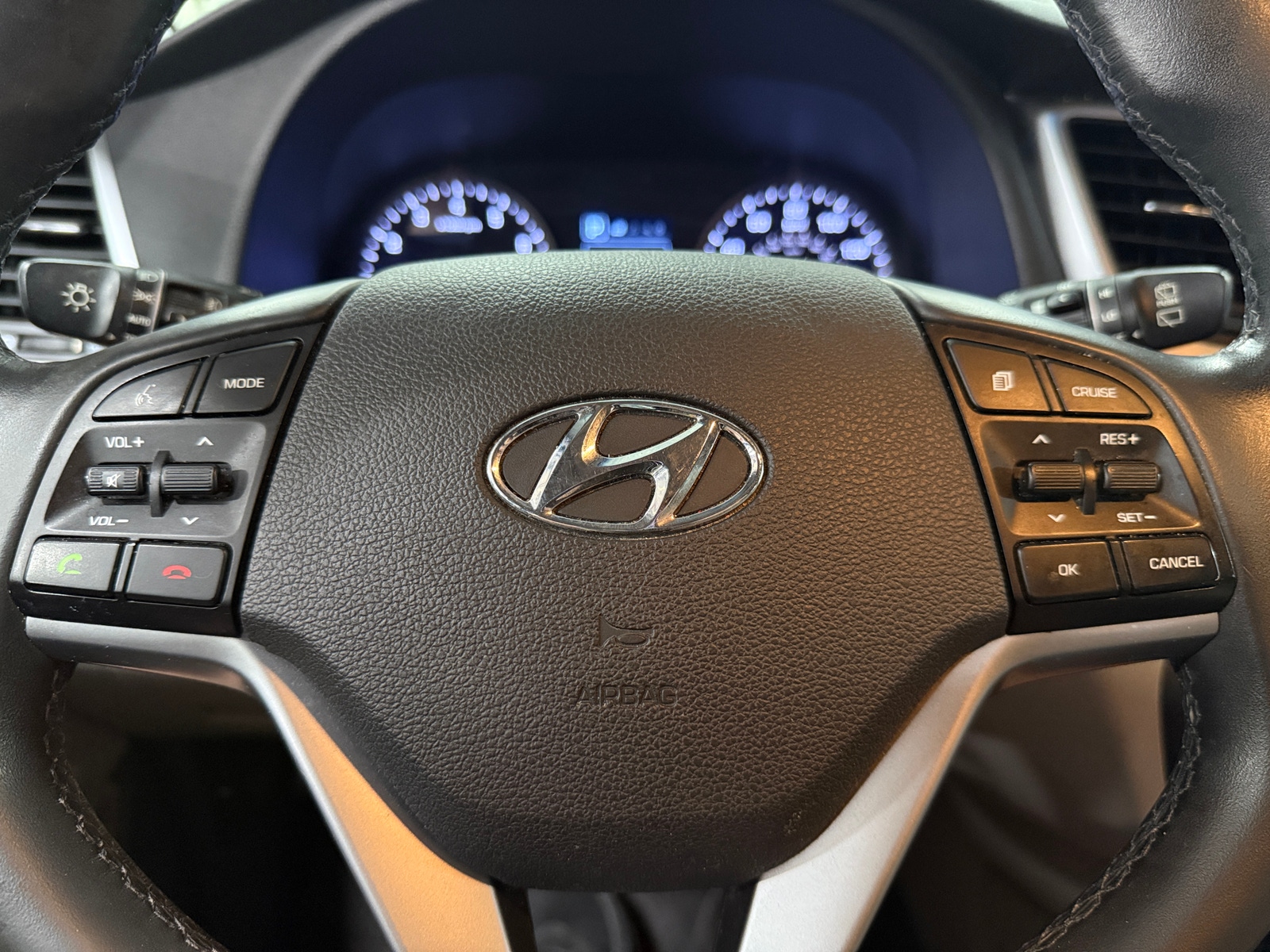 Thumbnail: 2016 Hyundai Tucson - 5