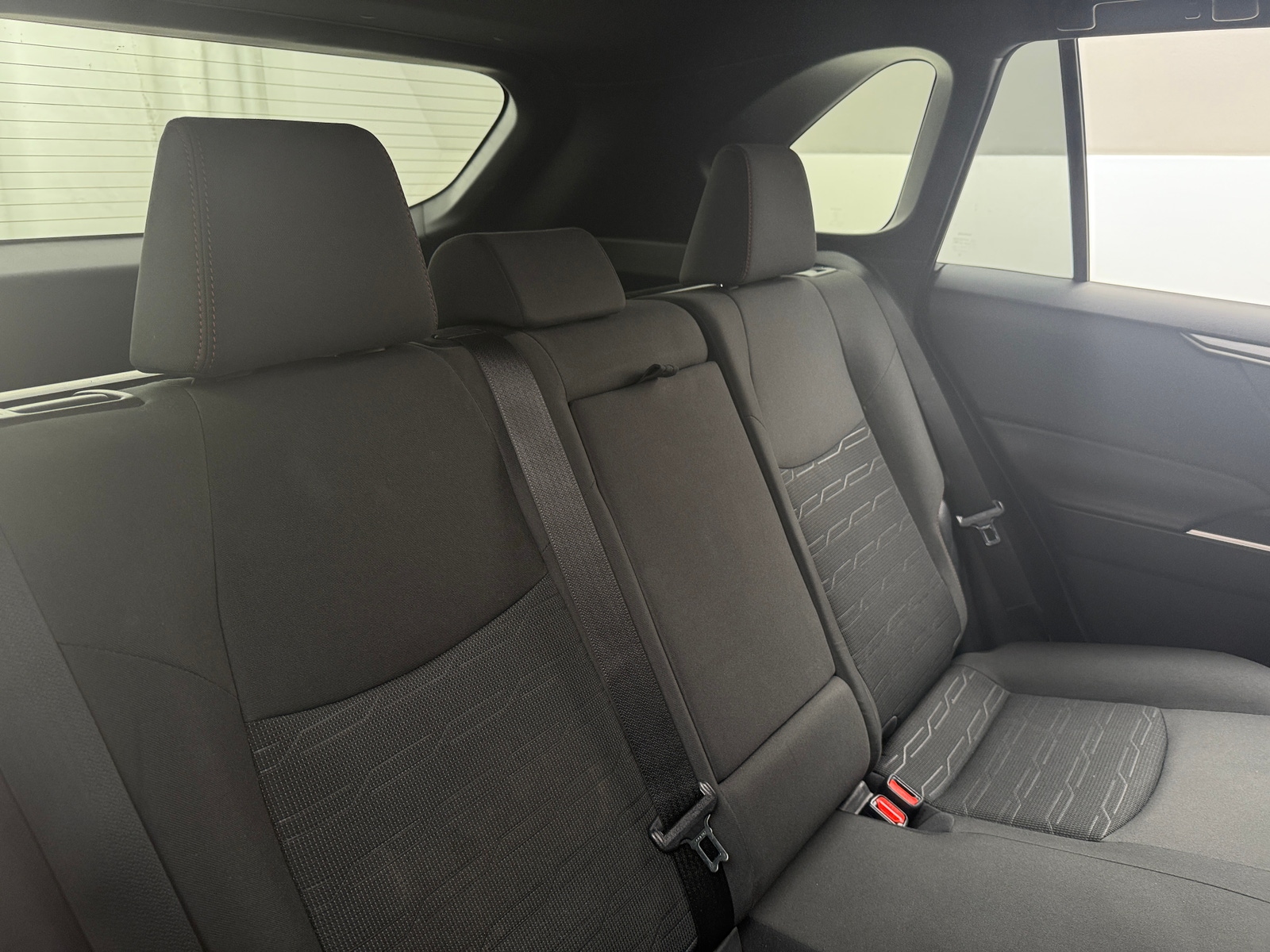 Thumbnail: 2021 Toyota RAV4 - 6