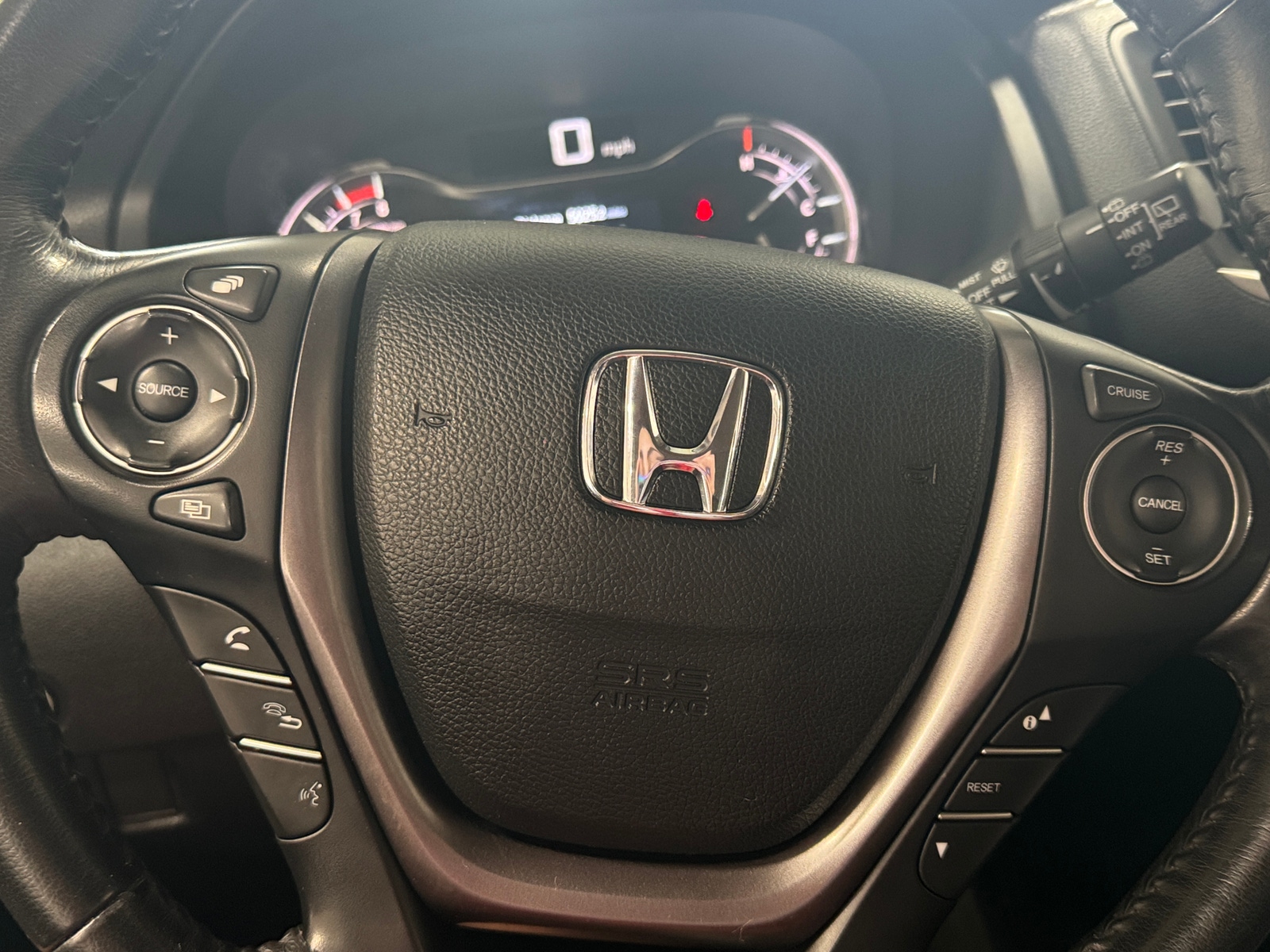 Thumbnail: 2018 Honda Pilot - 4