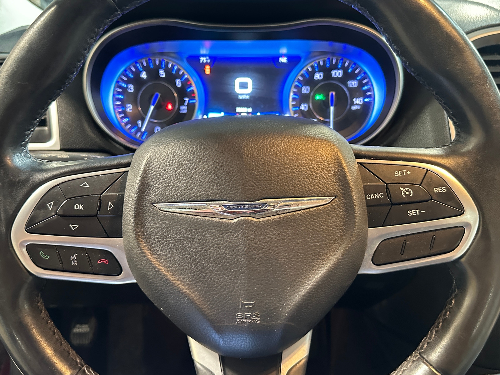 Thumbnail: 2017 Chrysler 300 - 4