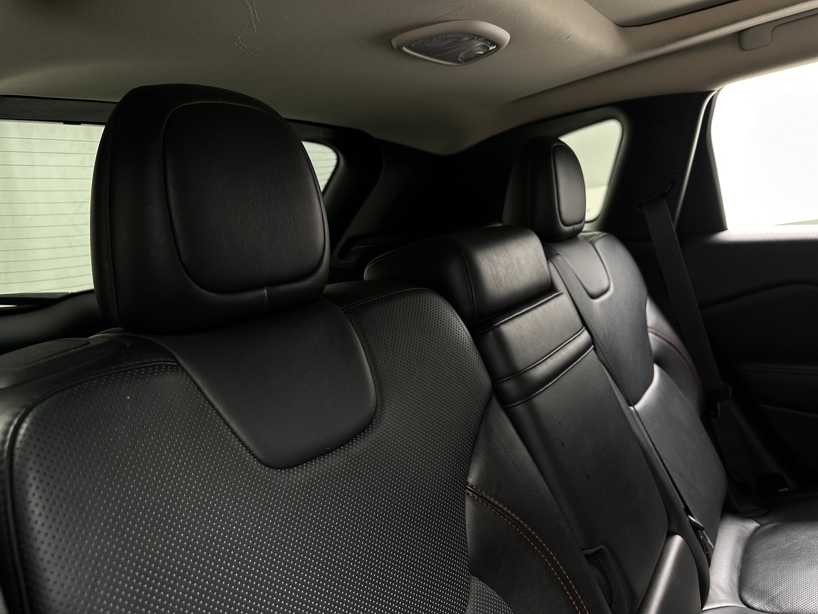 Thumbnail: 2015 Jeep Cherokee - 6