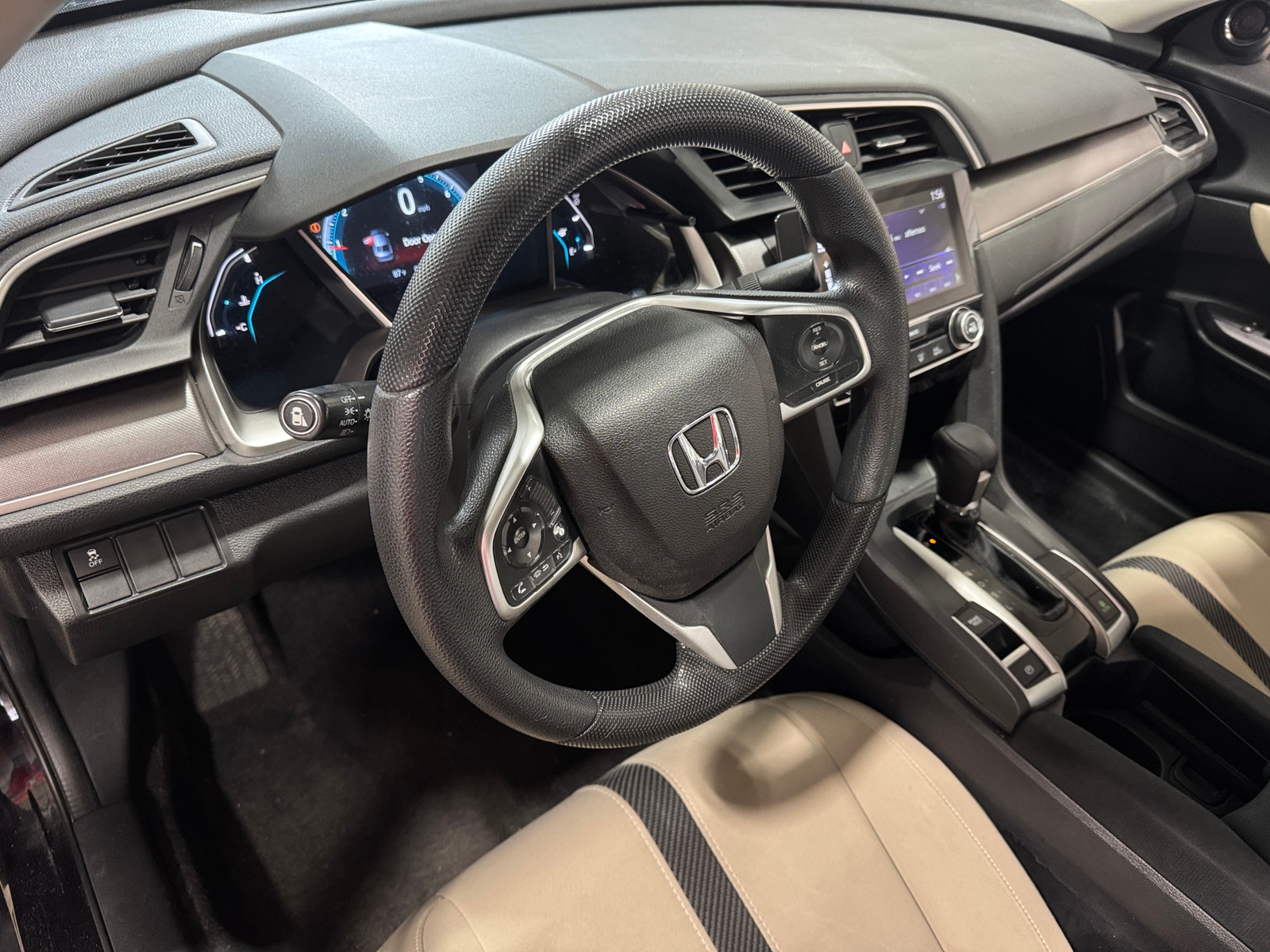 Thumbnail: 2016 Honda Civic - 3