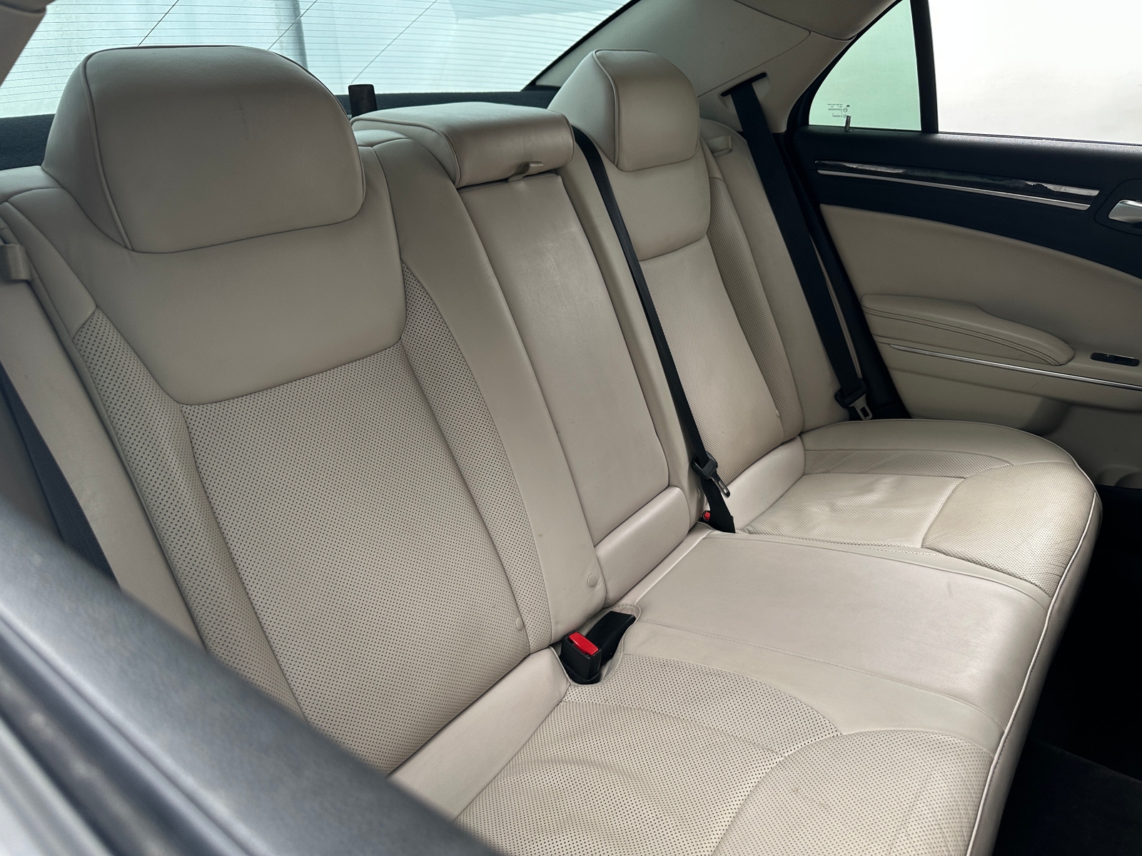 Thumbnail: 2018 Chrysler 300 - 5
