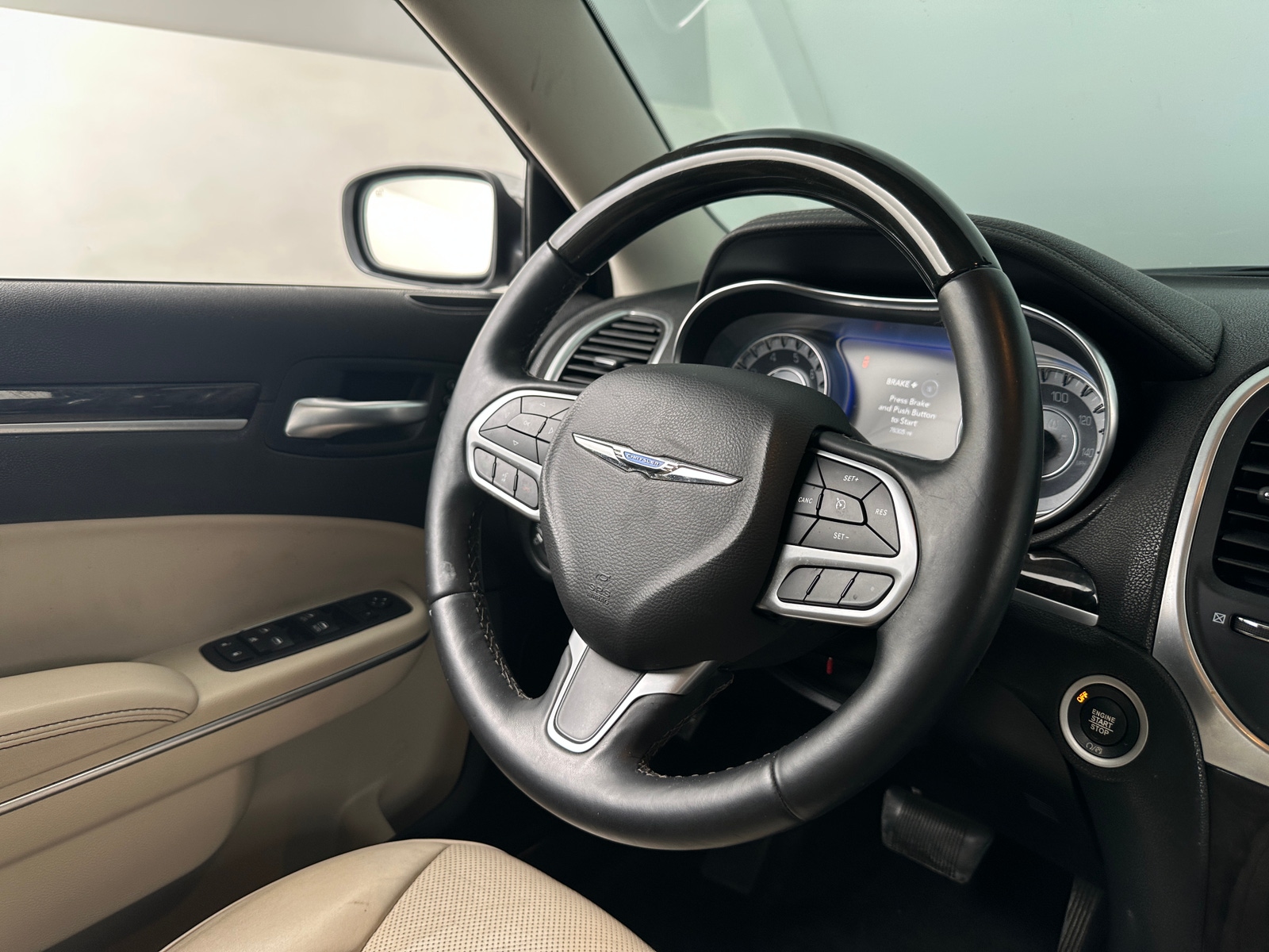 Thumbnail: 2018 Chrysler 300 - 4