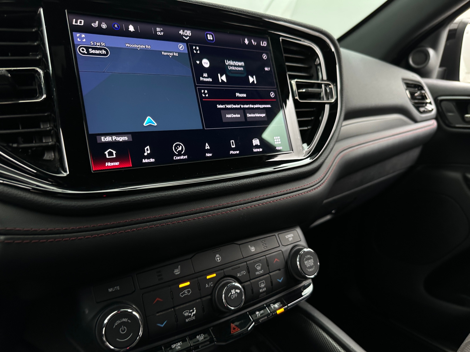 Thumbnail: 2022 Dodge Durango - 3