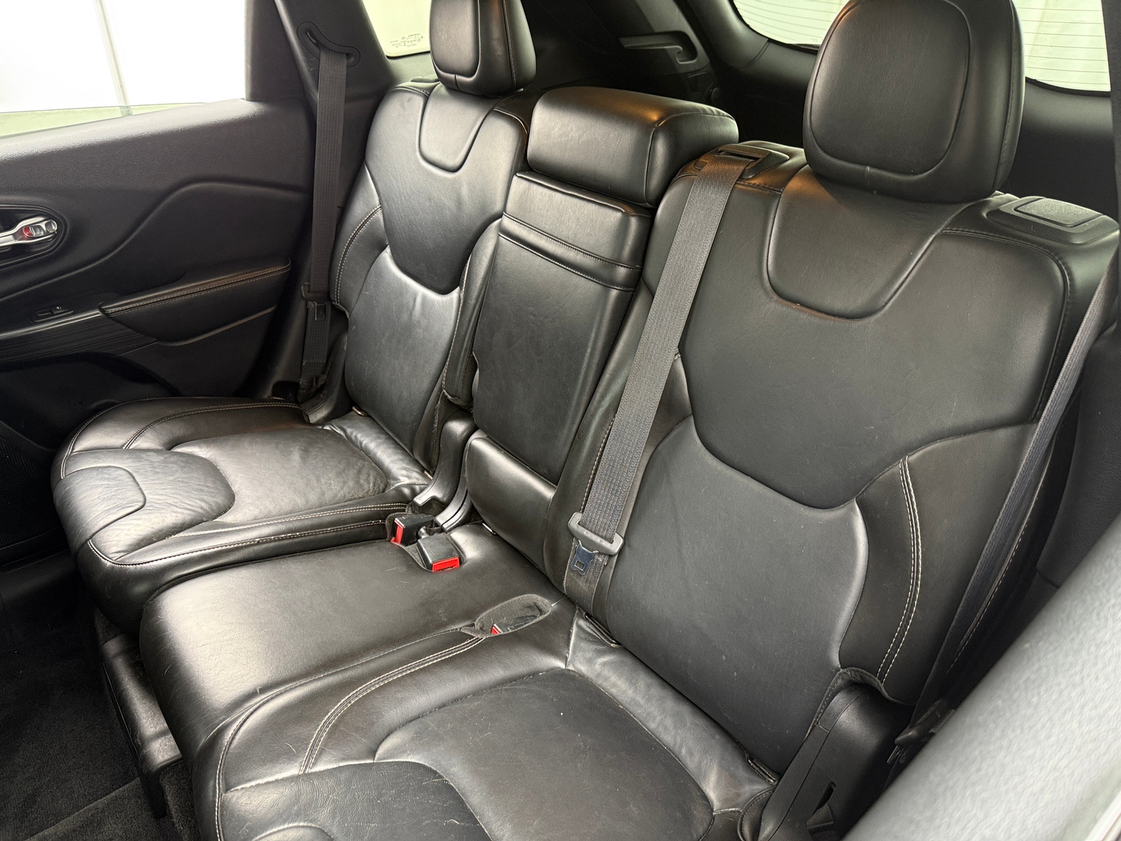 Thumbnail: 2015 Jeep Cherokee - 5