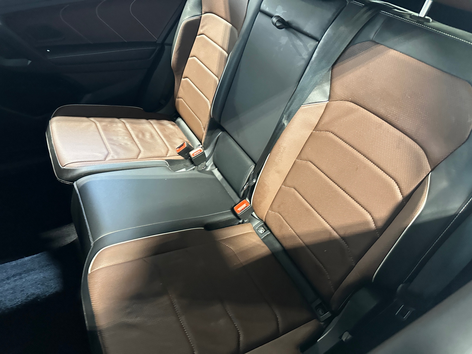 Thumbnail: 2022 Volkswagen Tiguan - 5