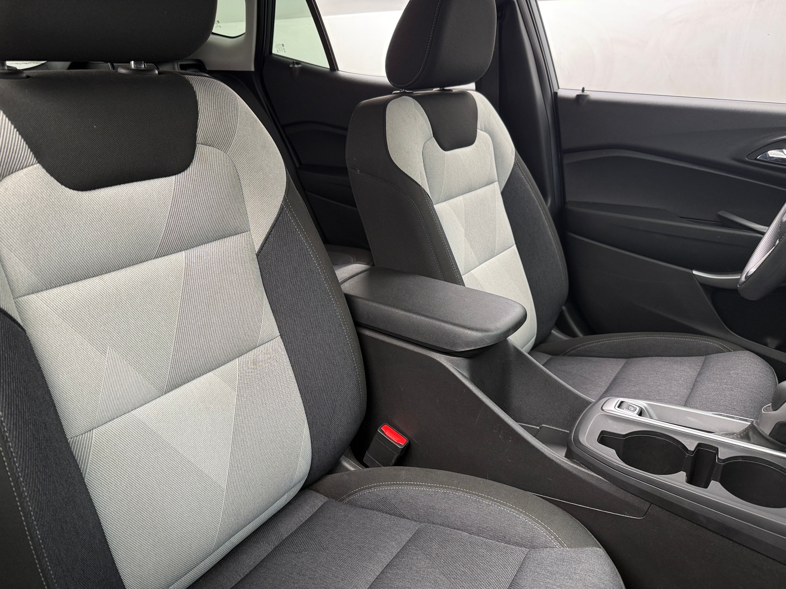 Thumbnail: 2024 Chevrolet Trax - 2