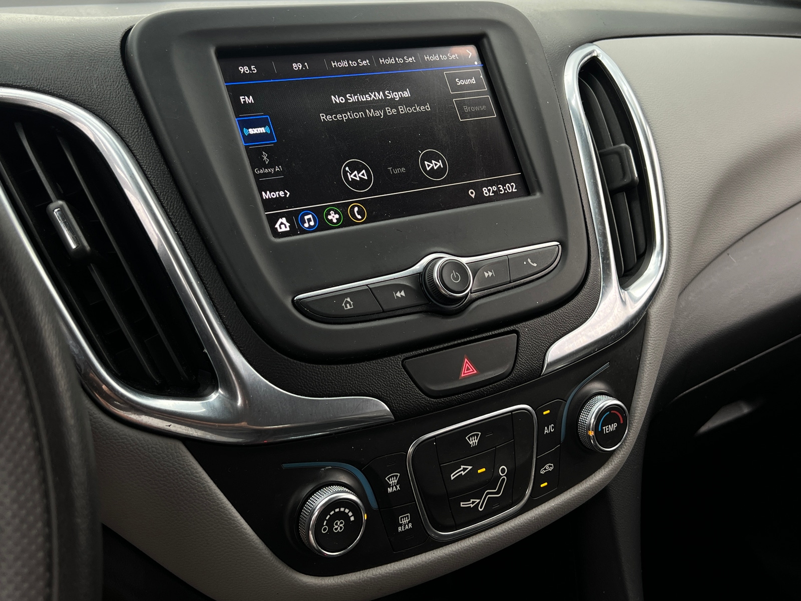 Thumbnail: 2021 Chevrolet Equinox - 4