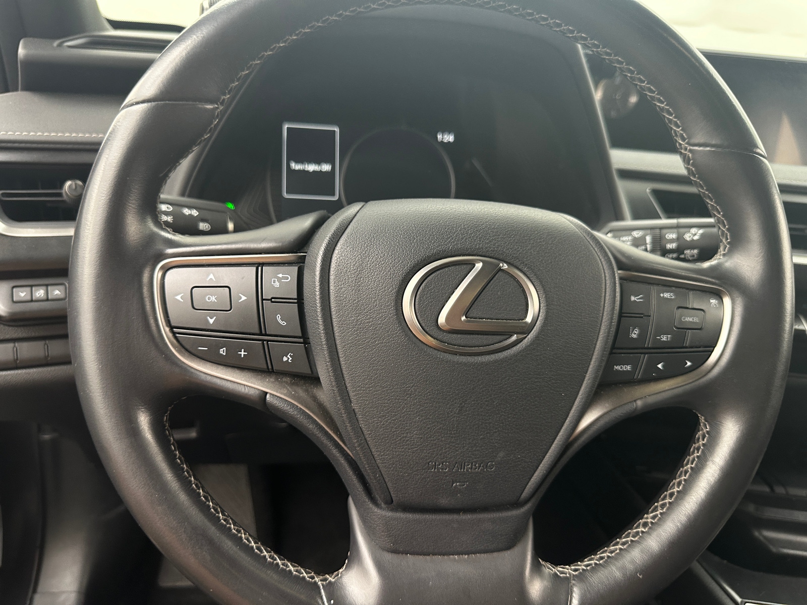Thumbnail: 2019 Lexus UX - 4