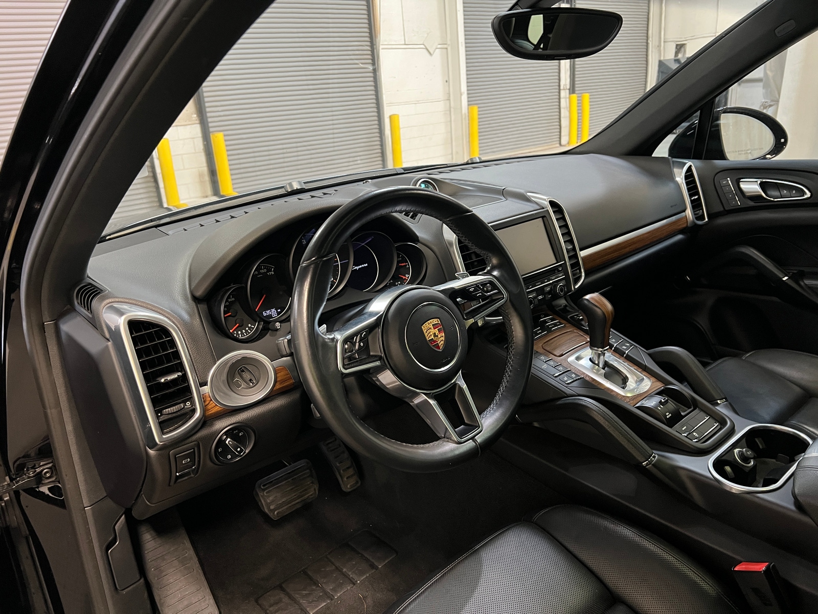 Thumbnail: 2015 Porsche Cayenne - 2