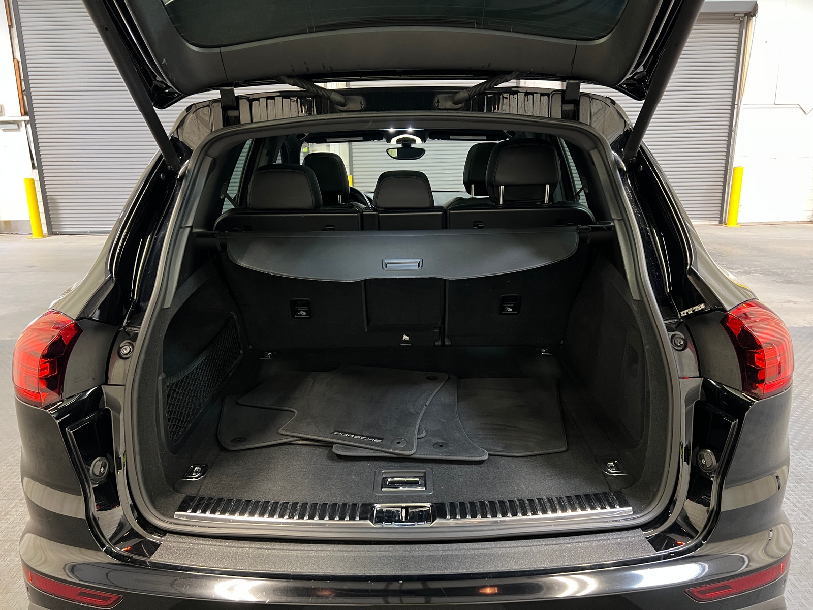 Thumbnail: 2015 Porsche Cayenne - 6